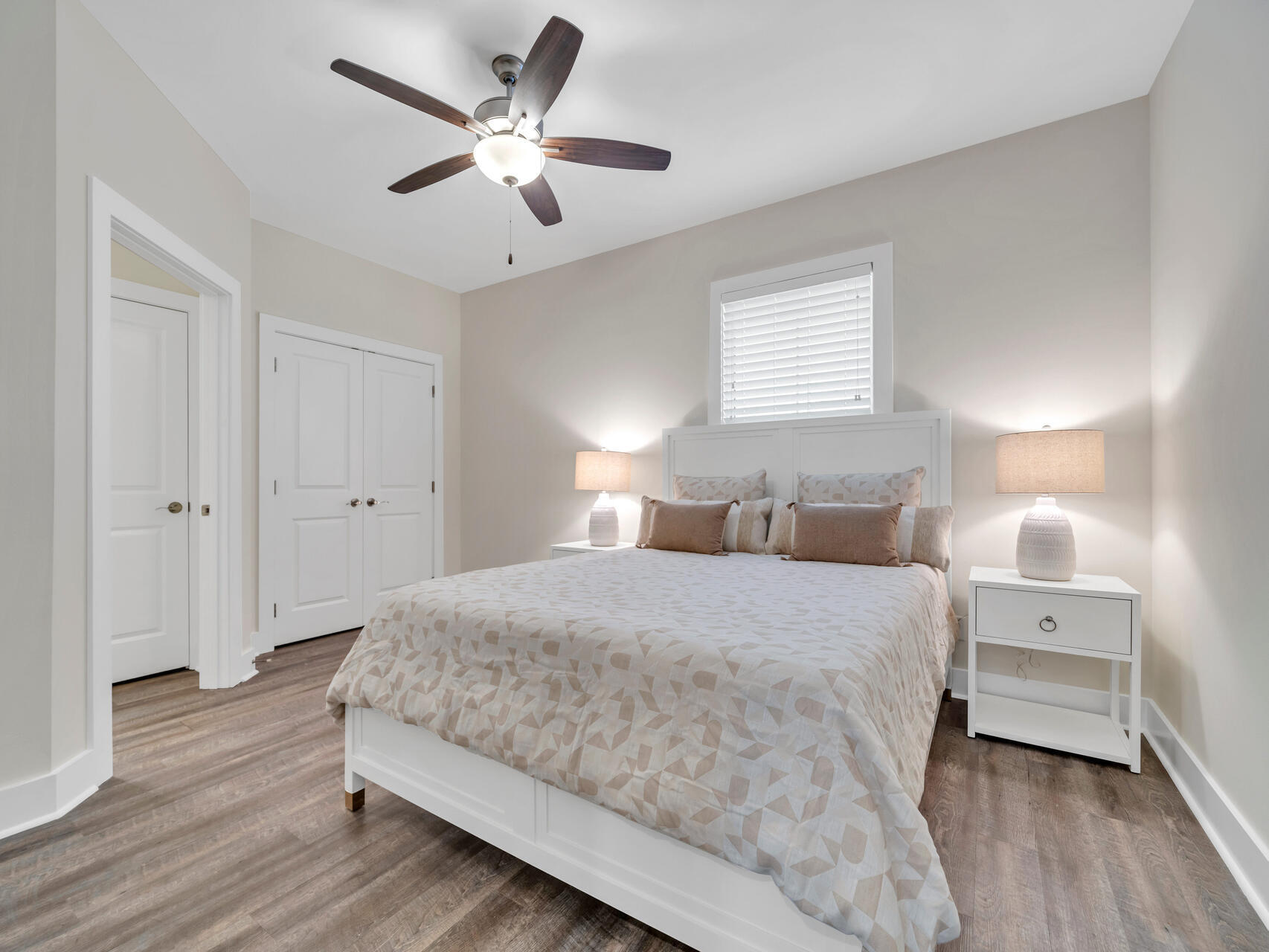 HIDDEN LAKE CONDOMINIUM - Residential
