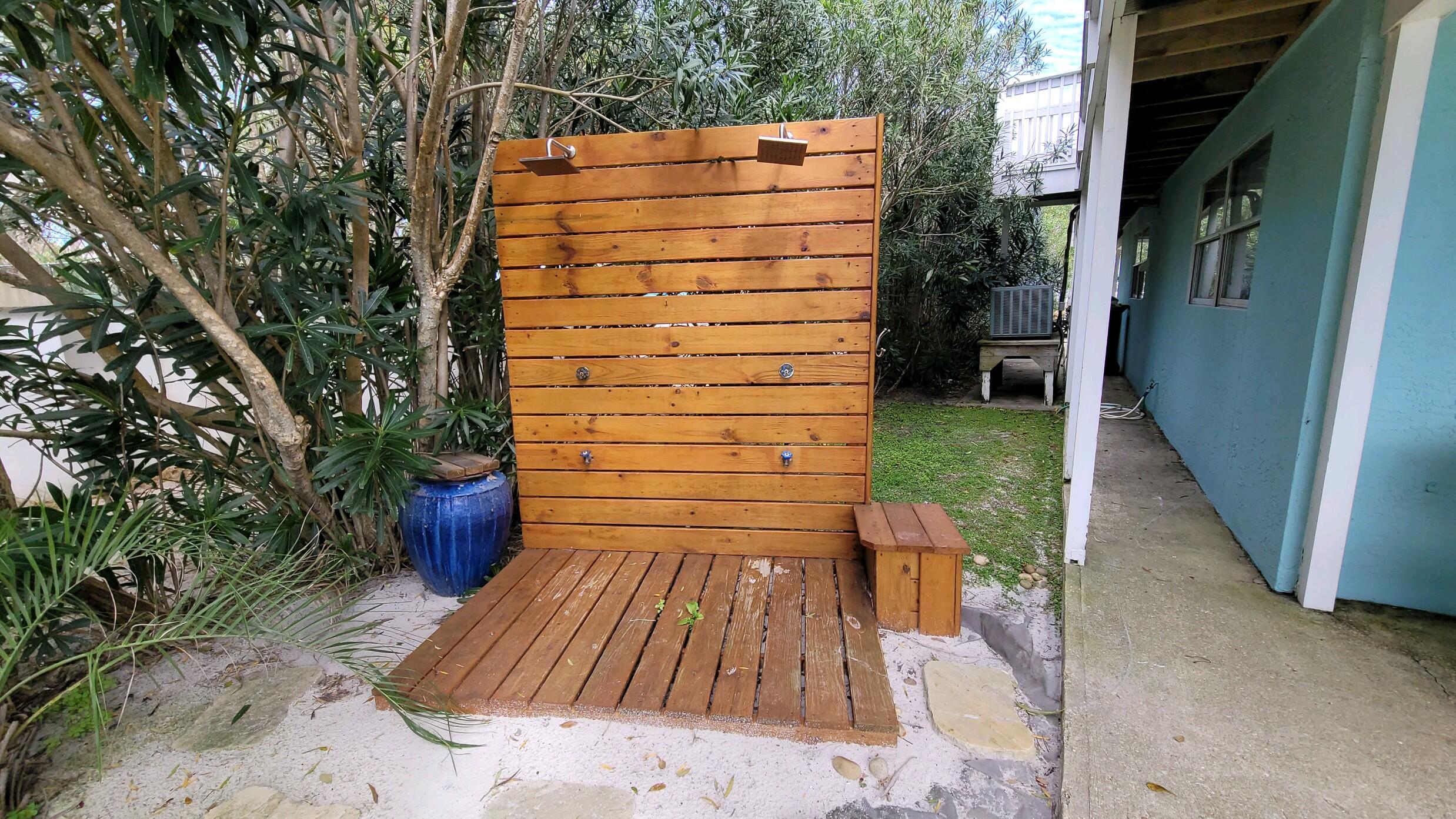 HOLIDAY ISLE - Residential