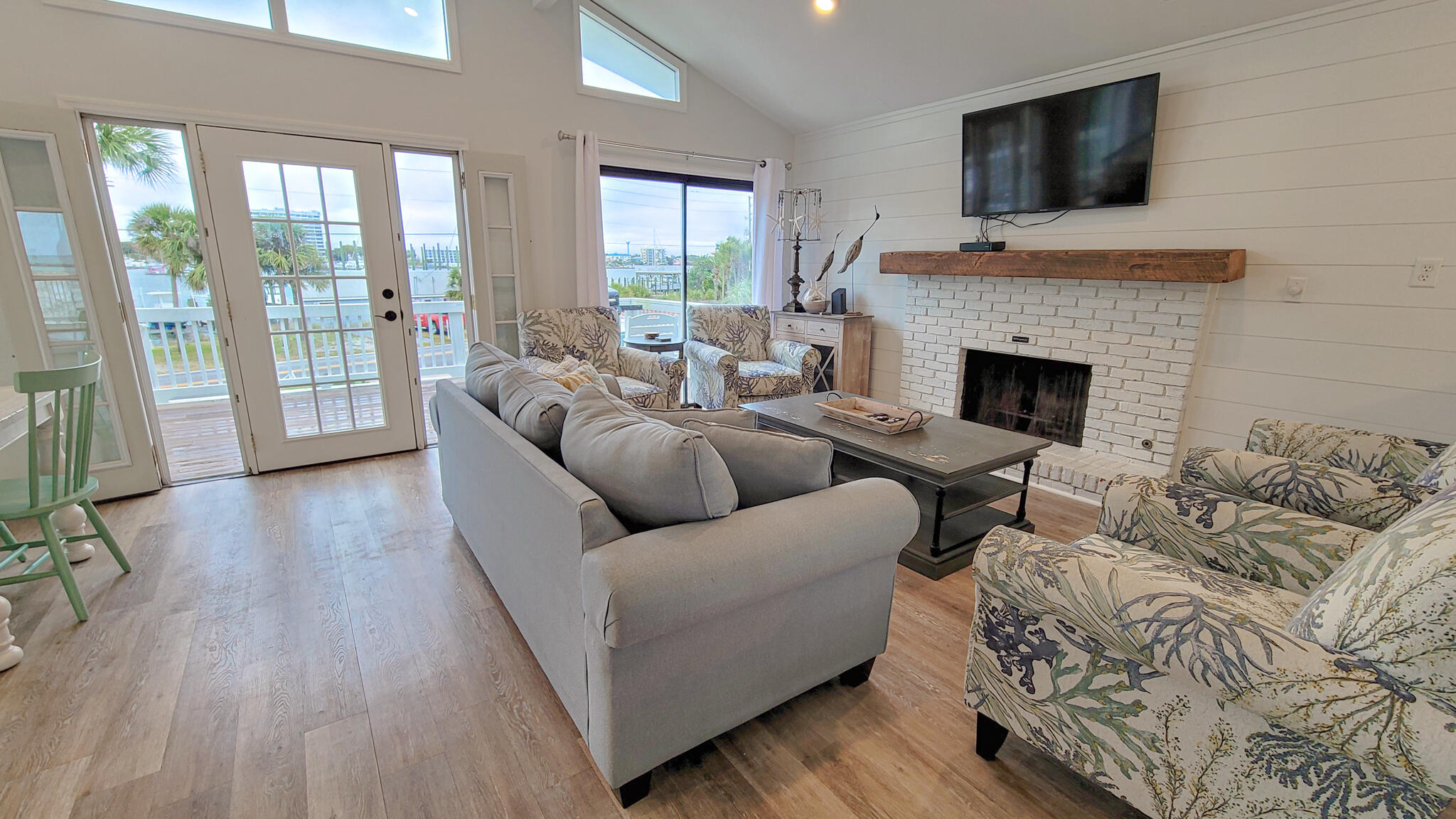 HOLIDAY ISLE - Residential