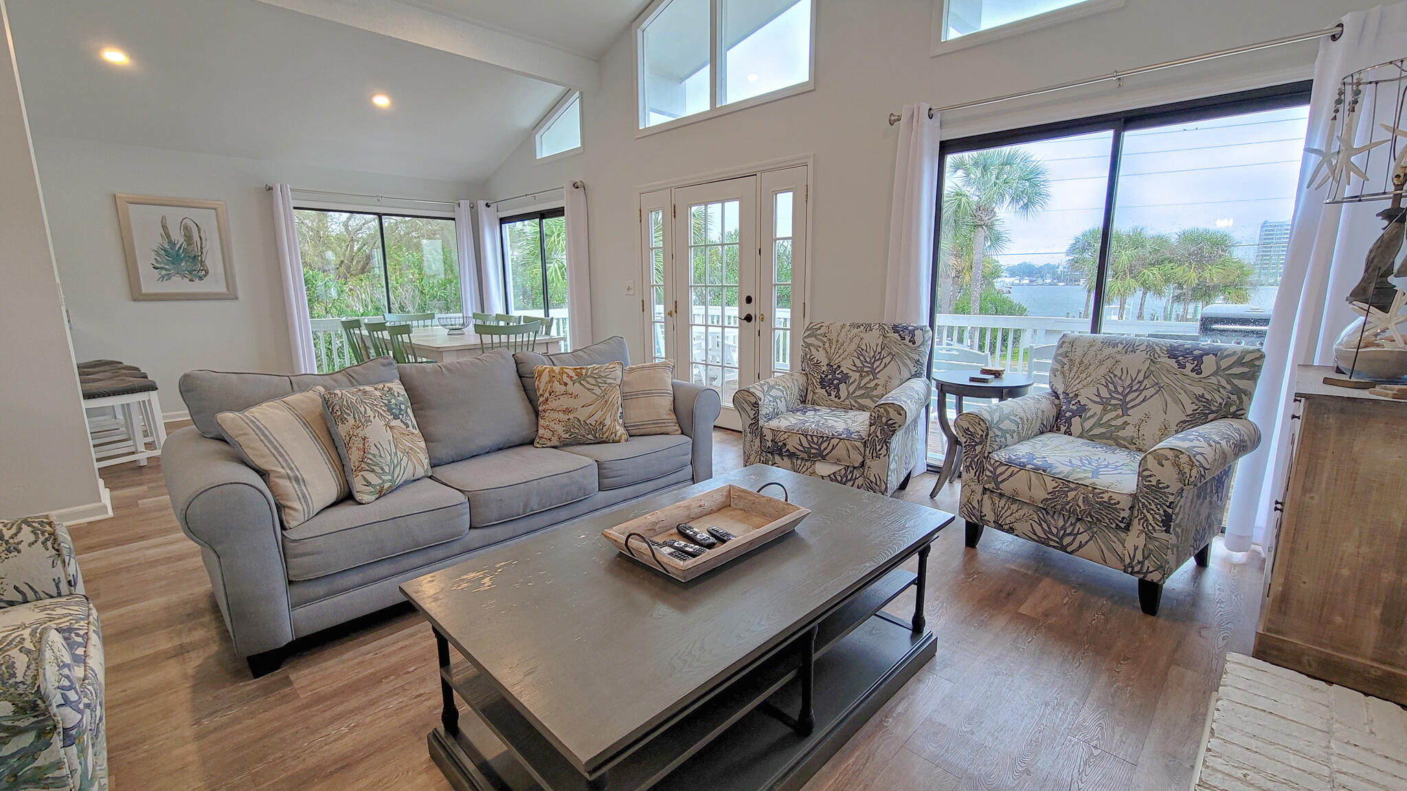 HOLIDAY ISLE - Residential