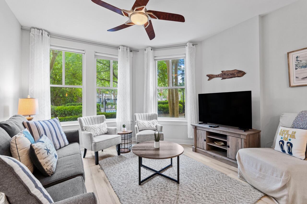 BAHIA CONDO - Residential