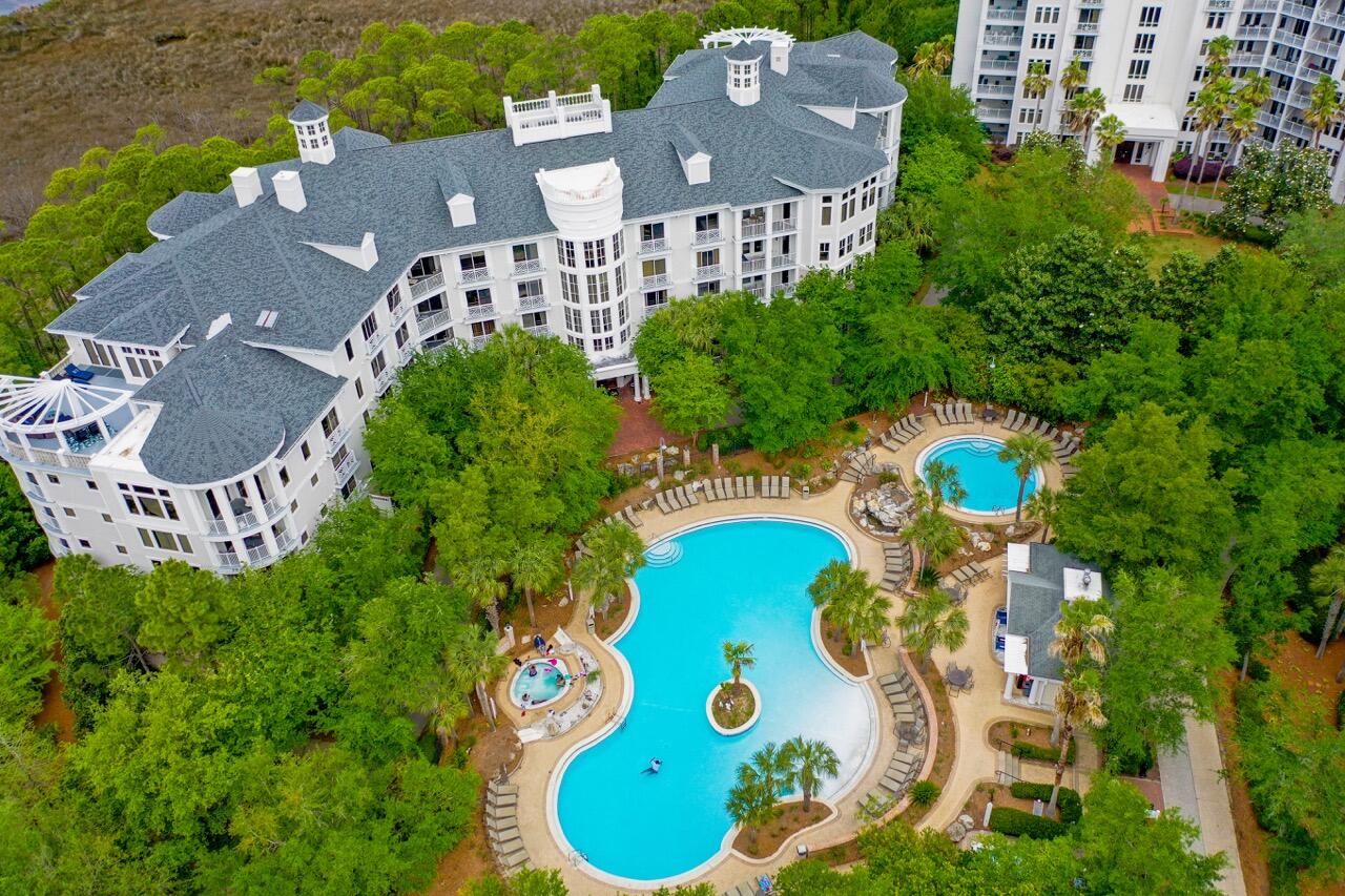 BAHIA CONDO - Residential