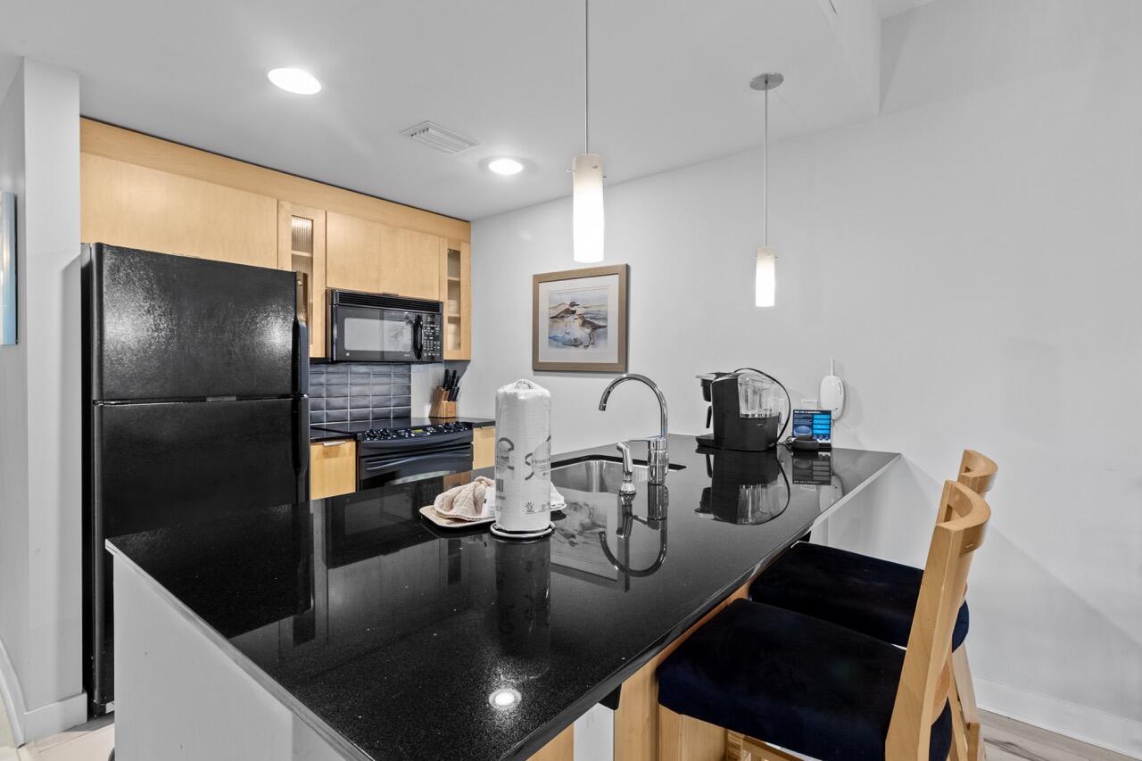 BAHIA CONDO - Residential