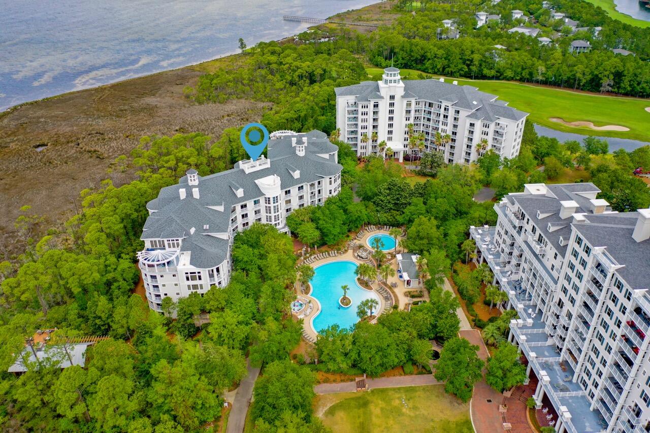 BAHIA CONDO - Residential