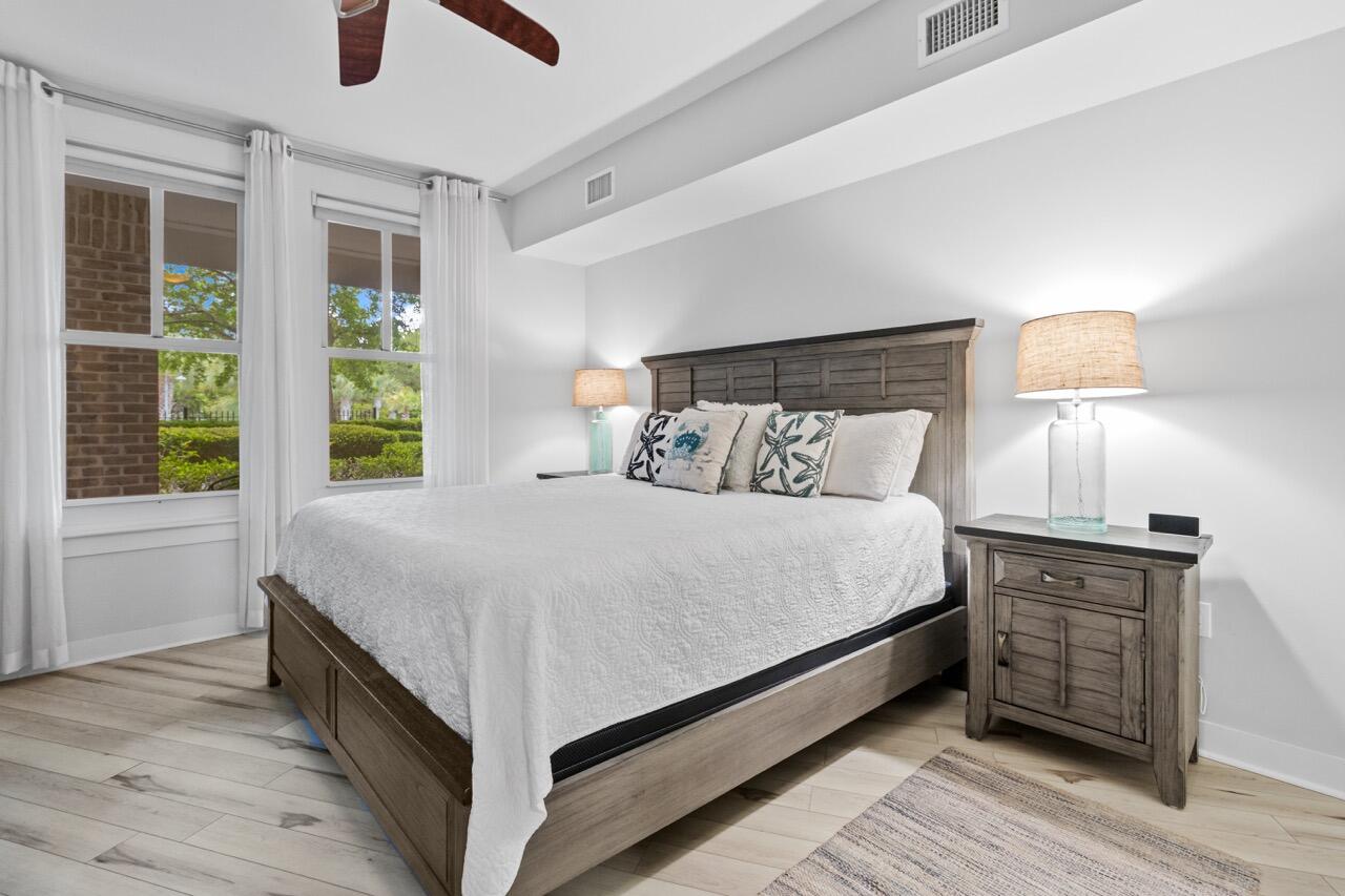 BAHIA CONDO - Residential