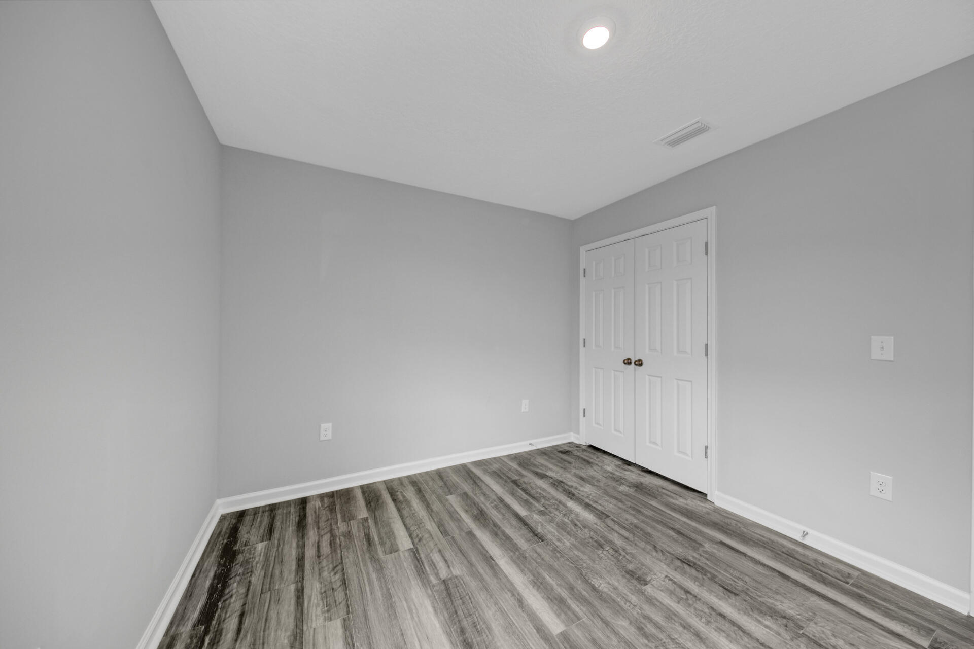 RIVERWALK - Residential