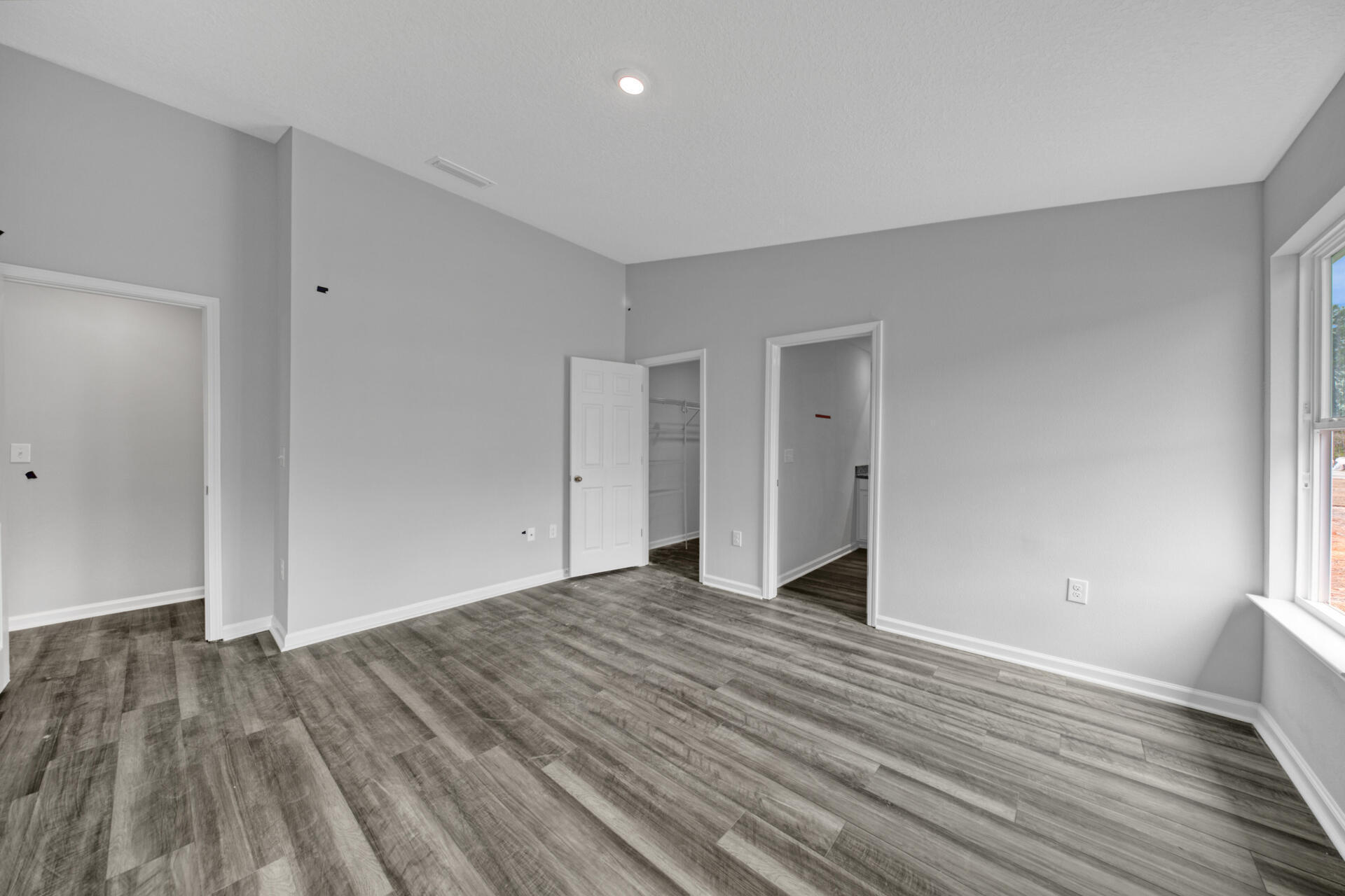 RIVERWALK - Residential