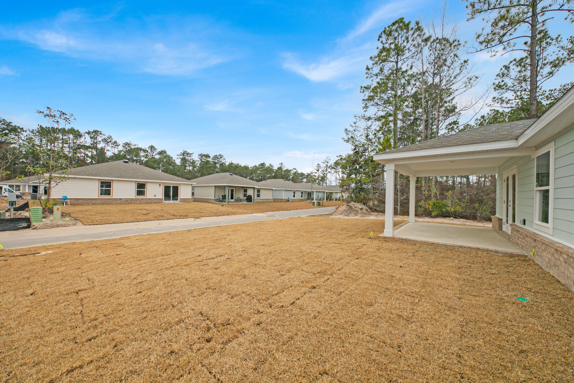 RIVERWALK - Residential