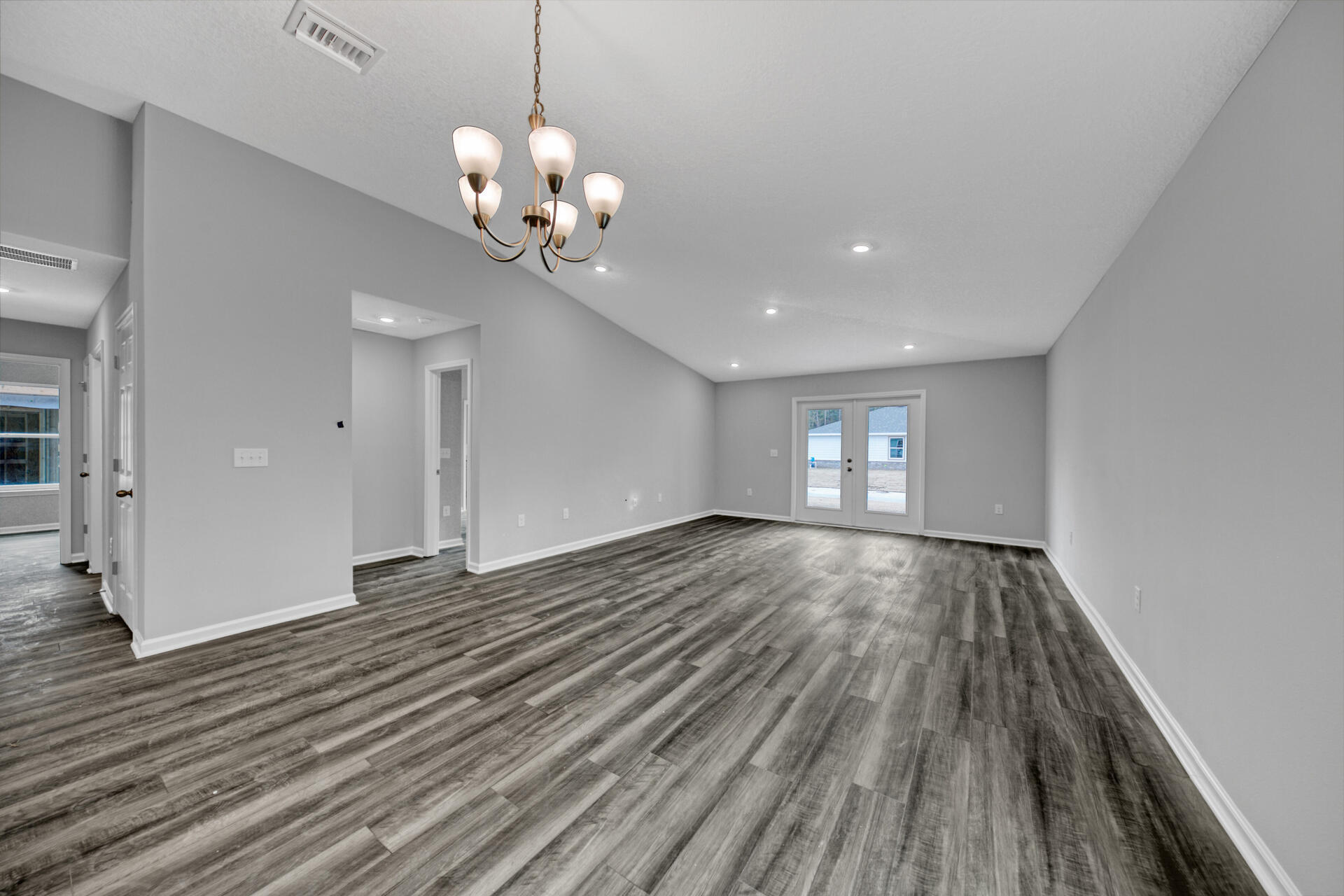 RIVERWALK - Residential