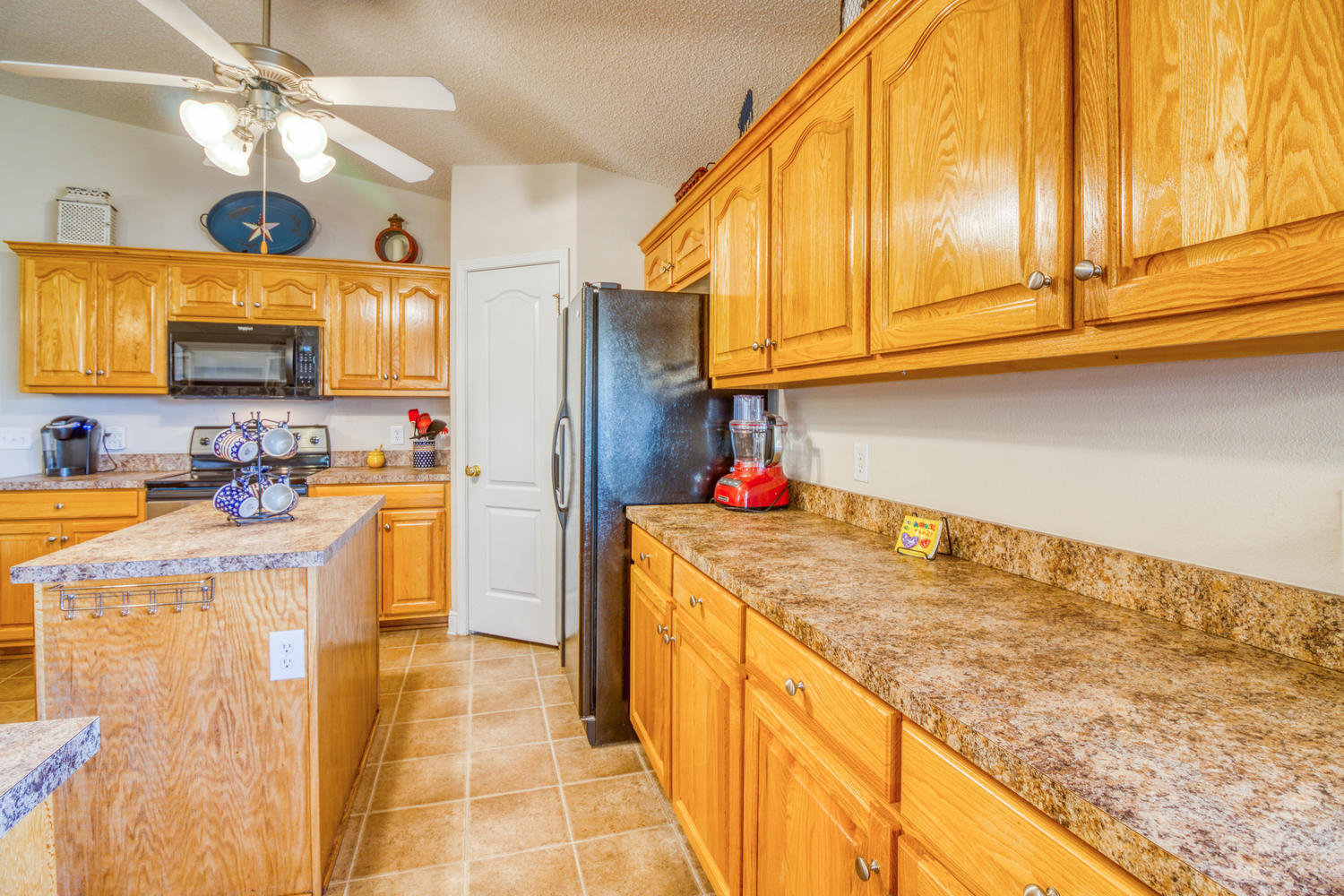 LEE FARMS PH I LOT 104 BLK B - Residential