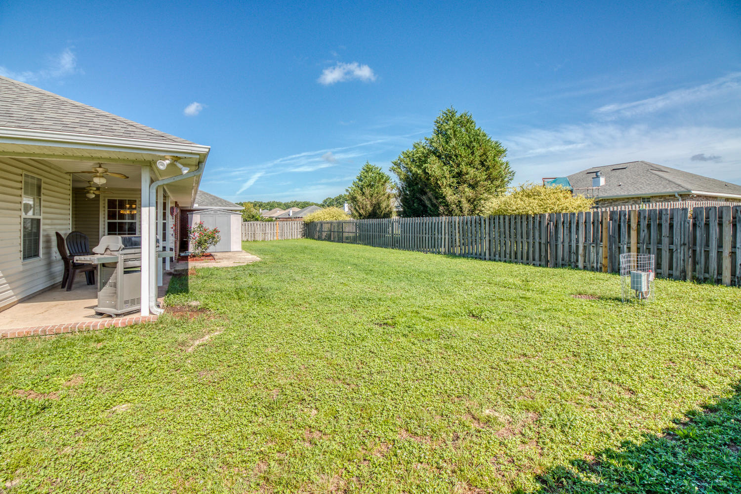 LEE FARMS PH I LOT 104 BLK B - Residential