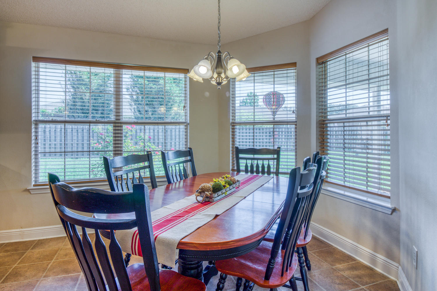 LEE FARMS PH I LOT 104 BLK B - Residential