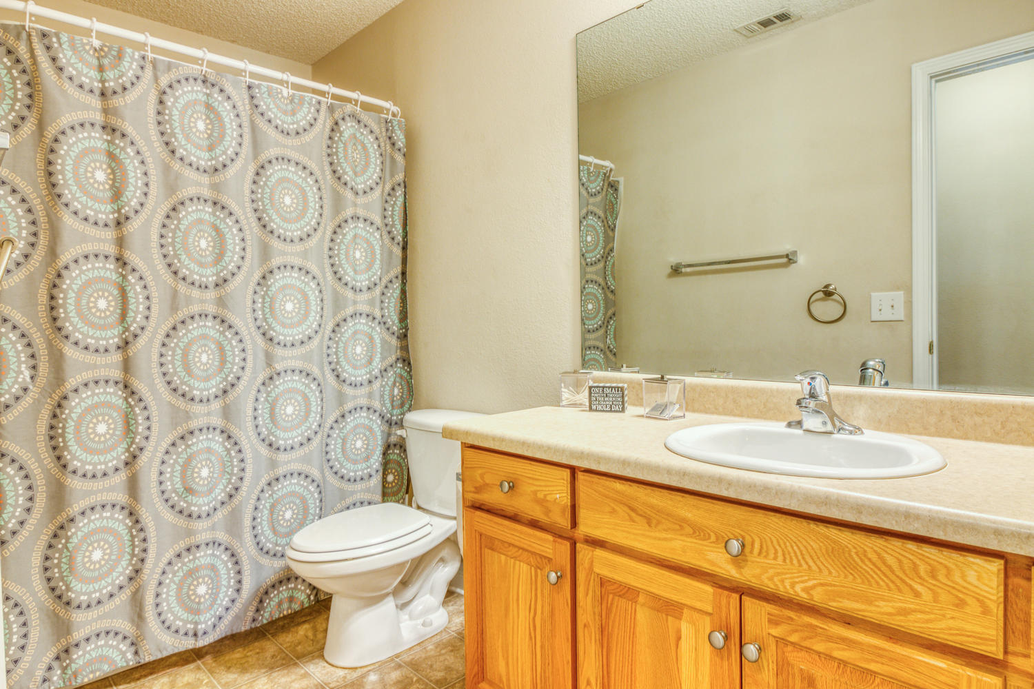 LEE FARMS PH I LOT 104 BLK B - Residential