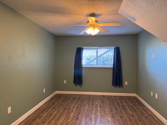 QUIET WOOD - Residential Lease