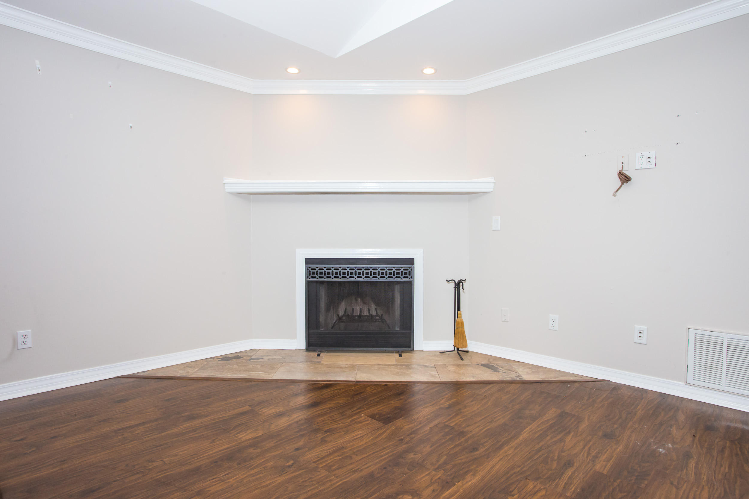 CALHOUN S/D TO DESTIN - Residential