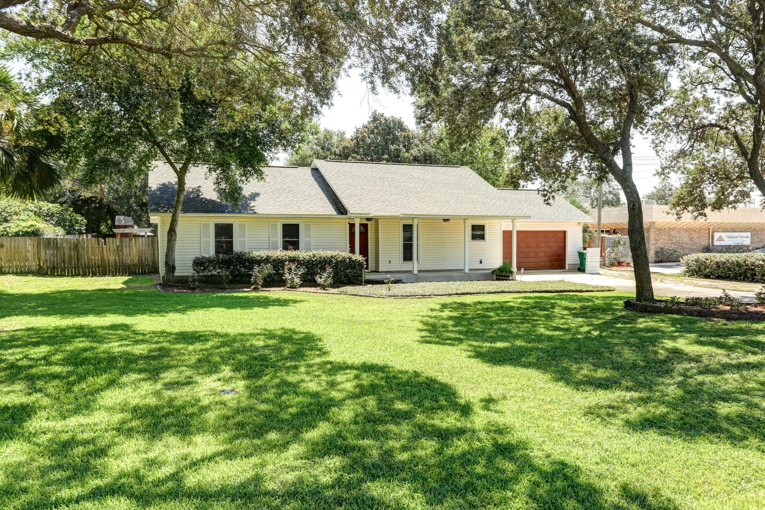 CALHOUN S/D TO DESTIN - Residential