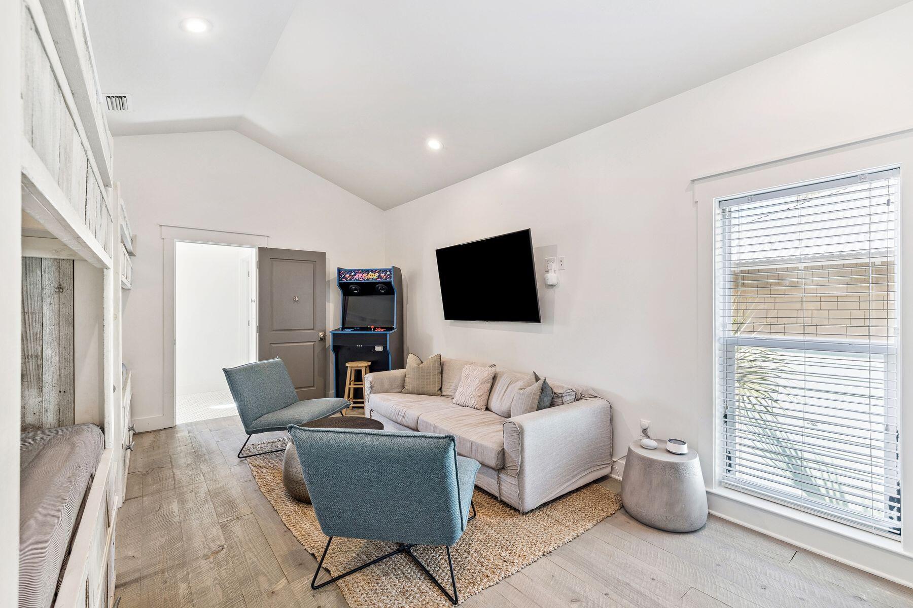 SEACREST BEACH - Residential