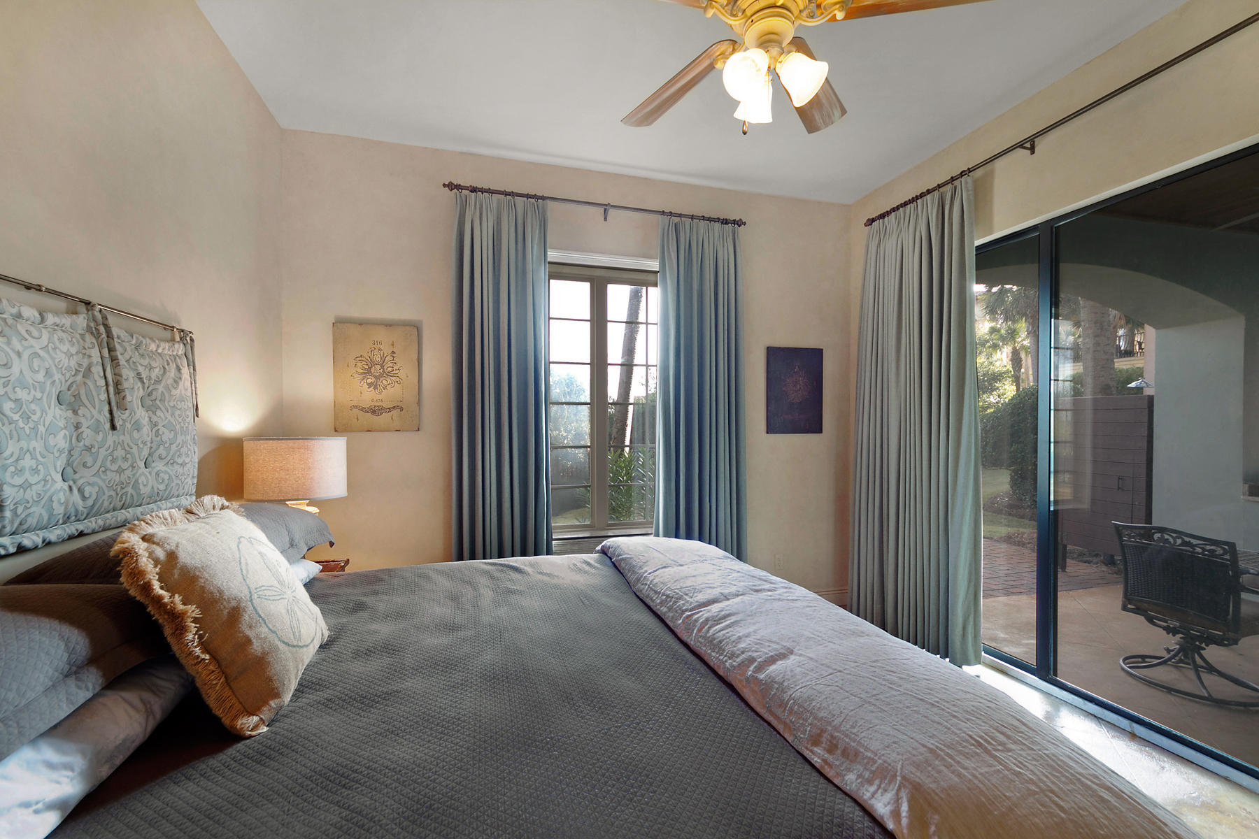 SAINT TROPEZ - Residential