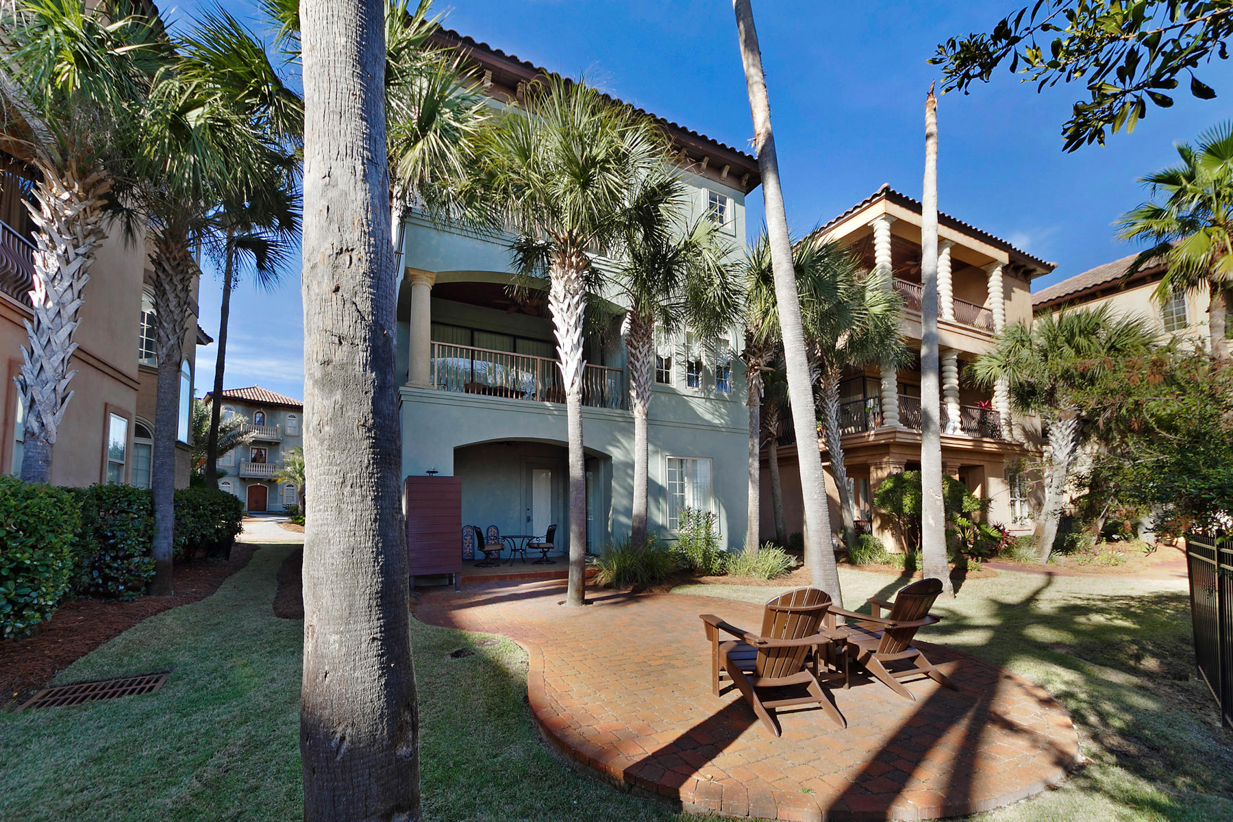 SAINT TROPEZ - Residential