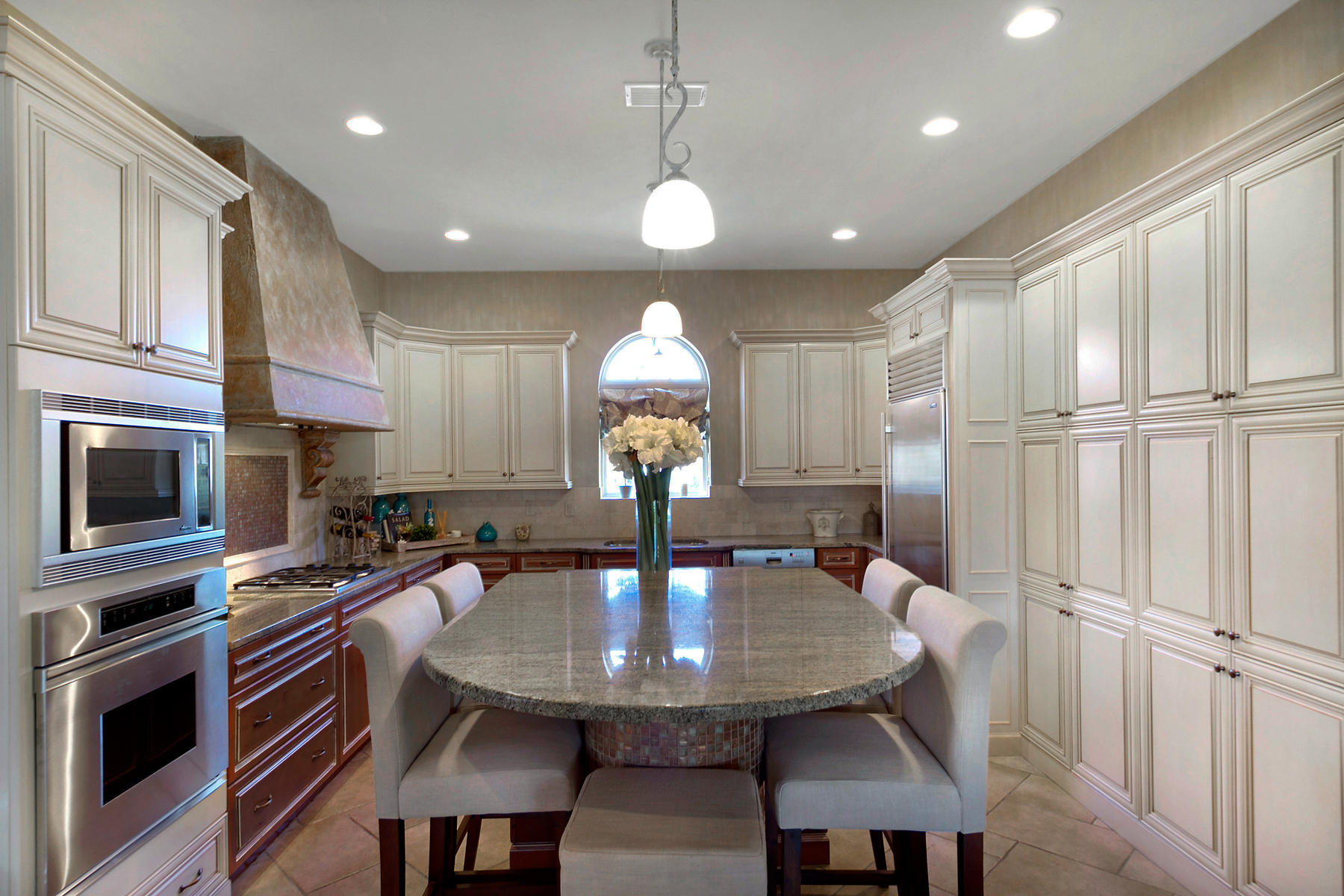 SAINT TROPEZ - Residential