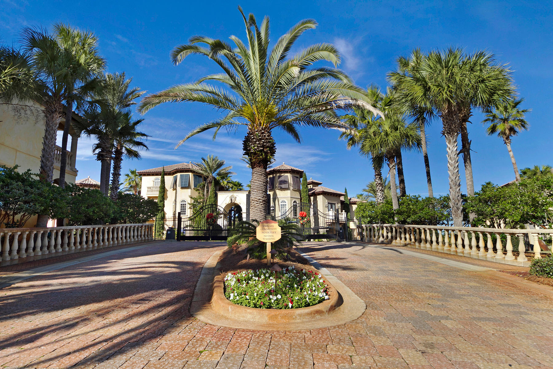 SAINT TROPEZ - Residential