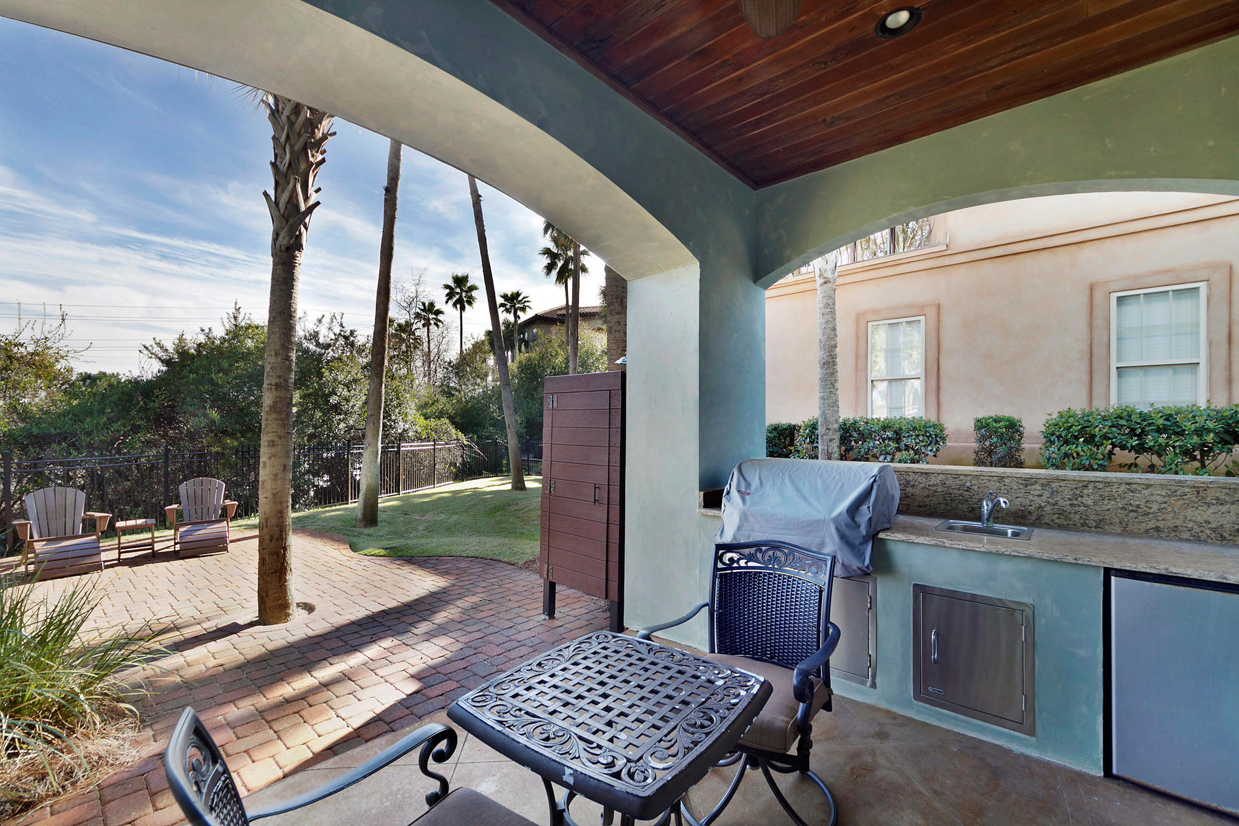 SAINT TROPEZ - Residential