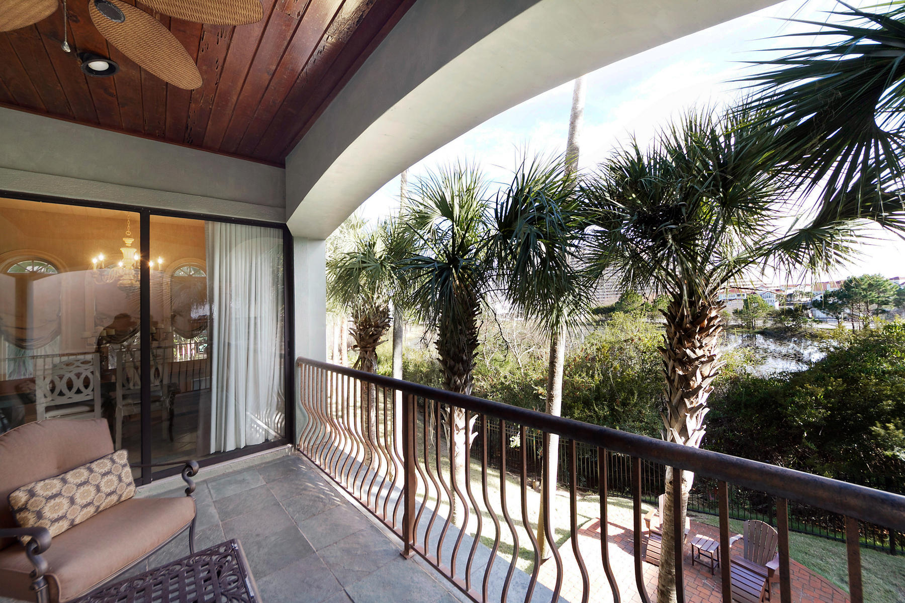 SAINT TROPEZ - Residential