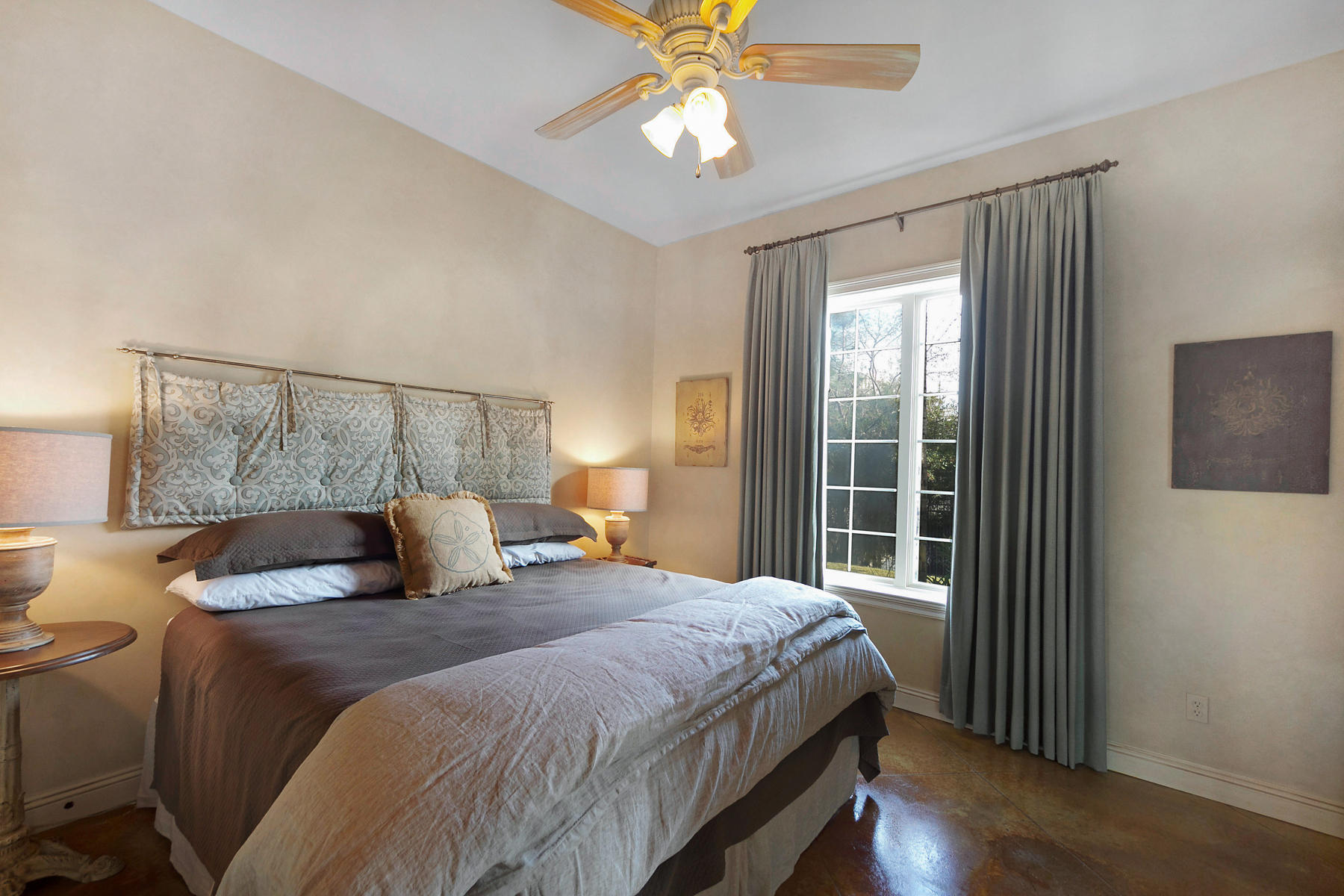 SAINT TROPEZ - Residential