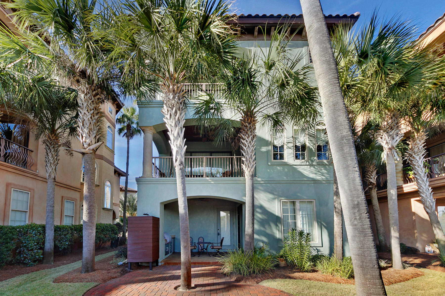 SAINT TROPEZ - Residential