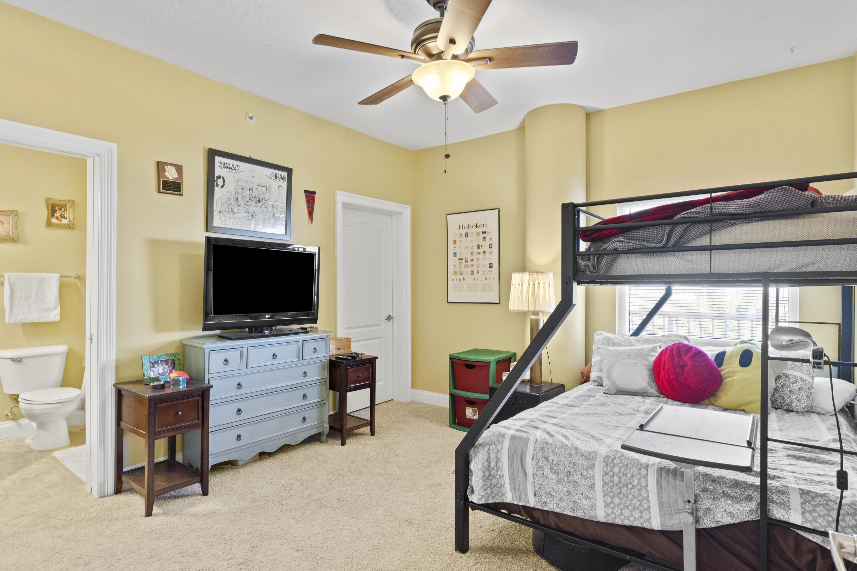 PRESIDIO YACHT CLUB - Residential