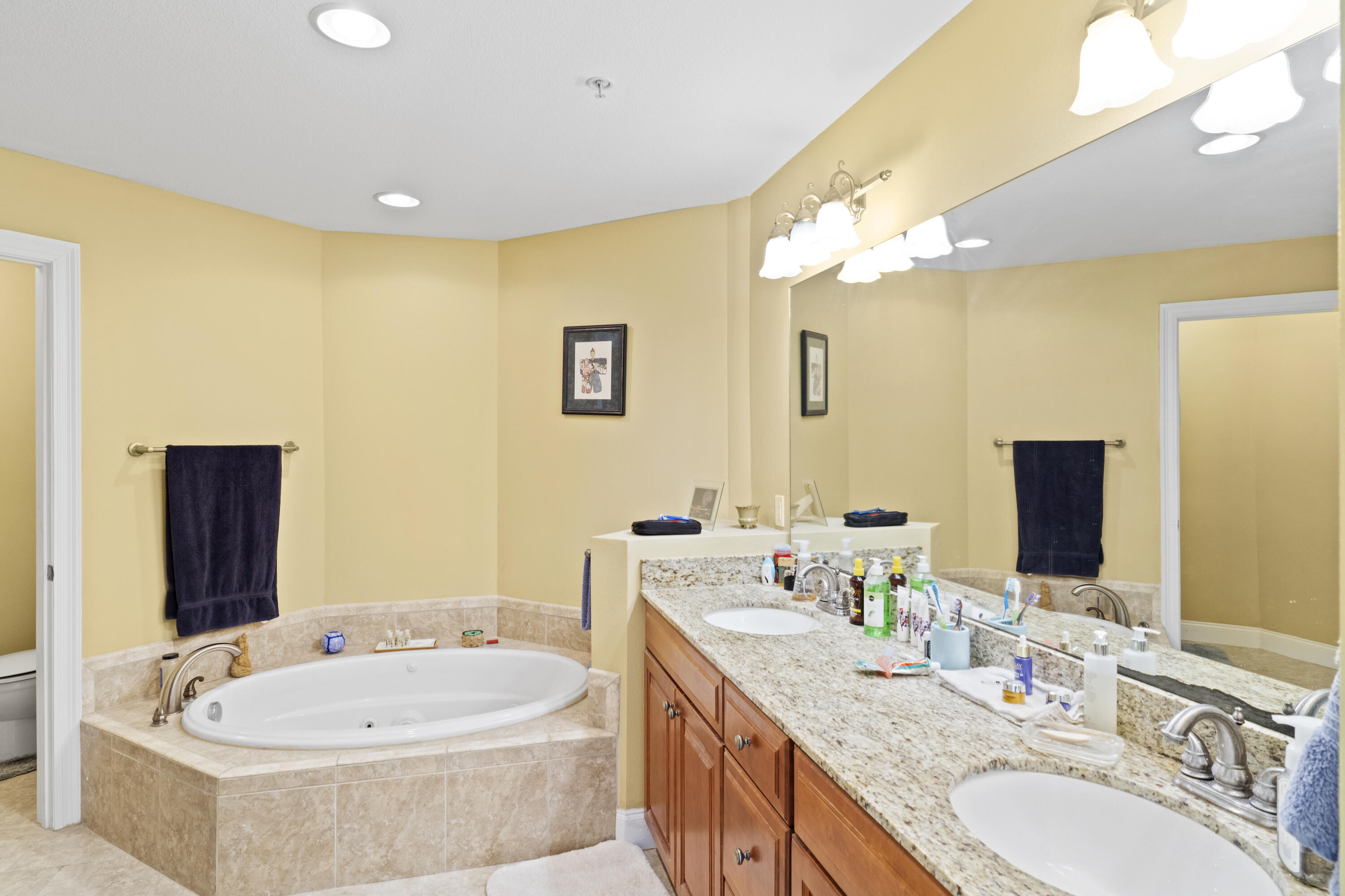 PRESIDIO YACHT CLUB - Residential