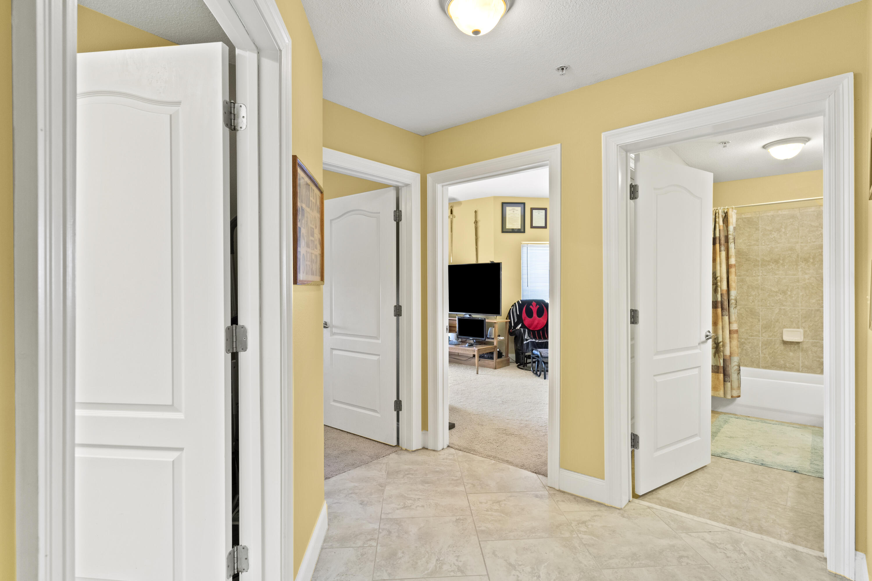 PRESIDIO YACHT CLUB - Residential