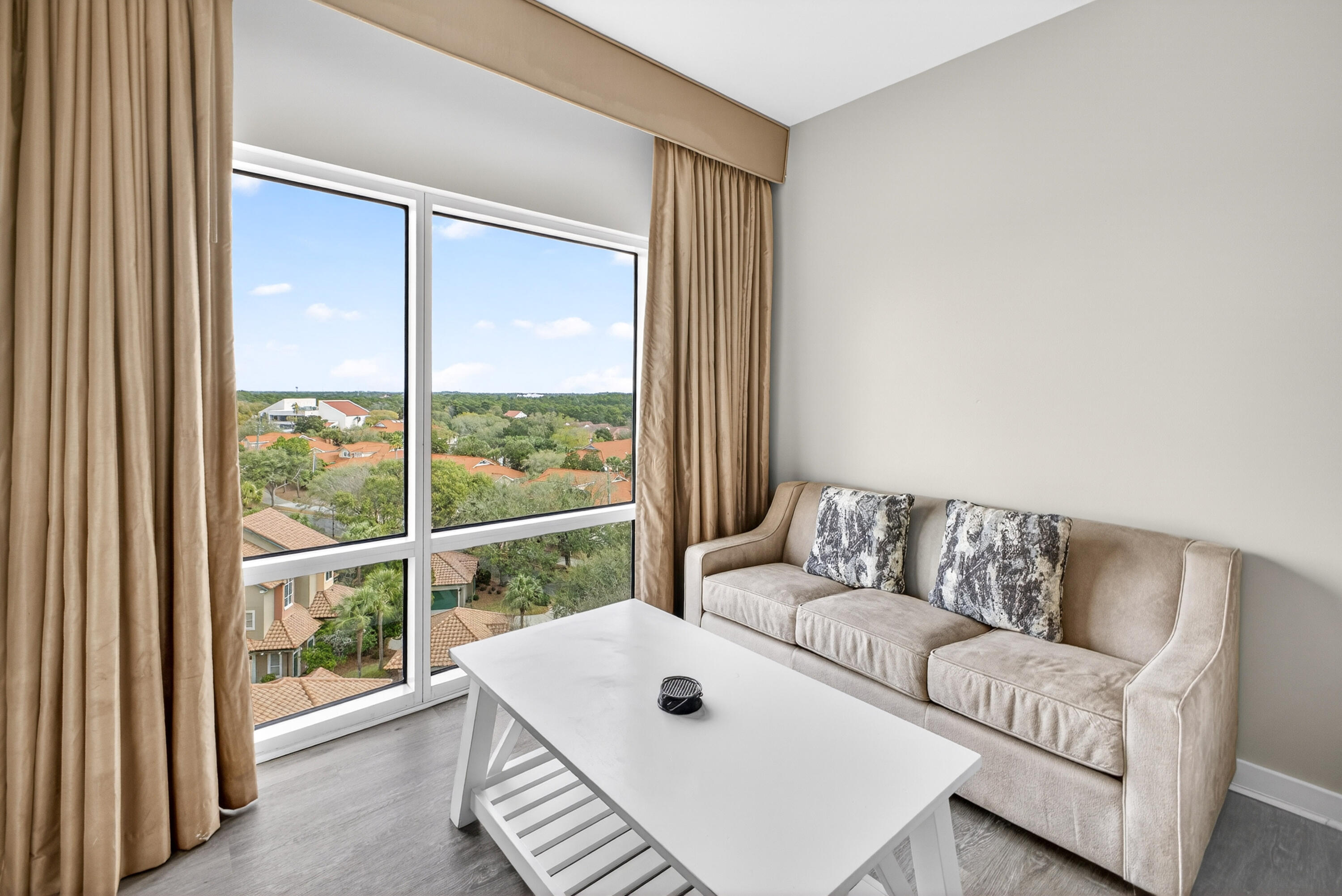 LUAU I - Residential