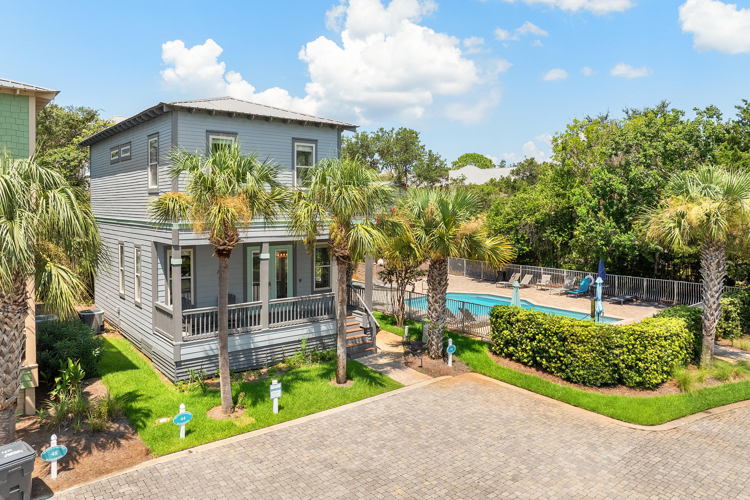 BEACH NEST - Residential