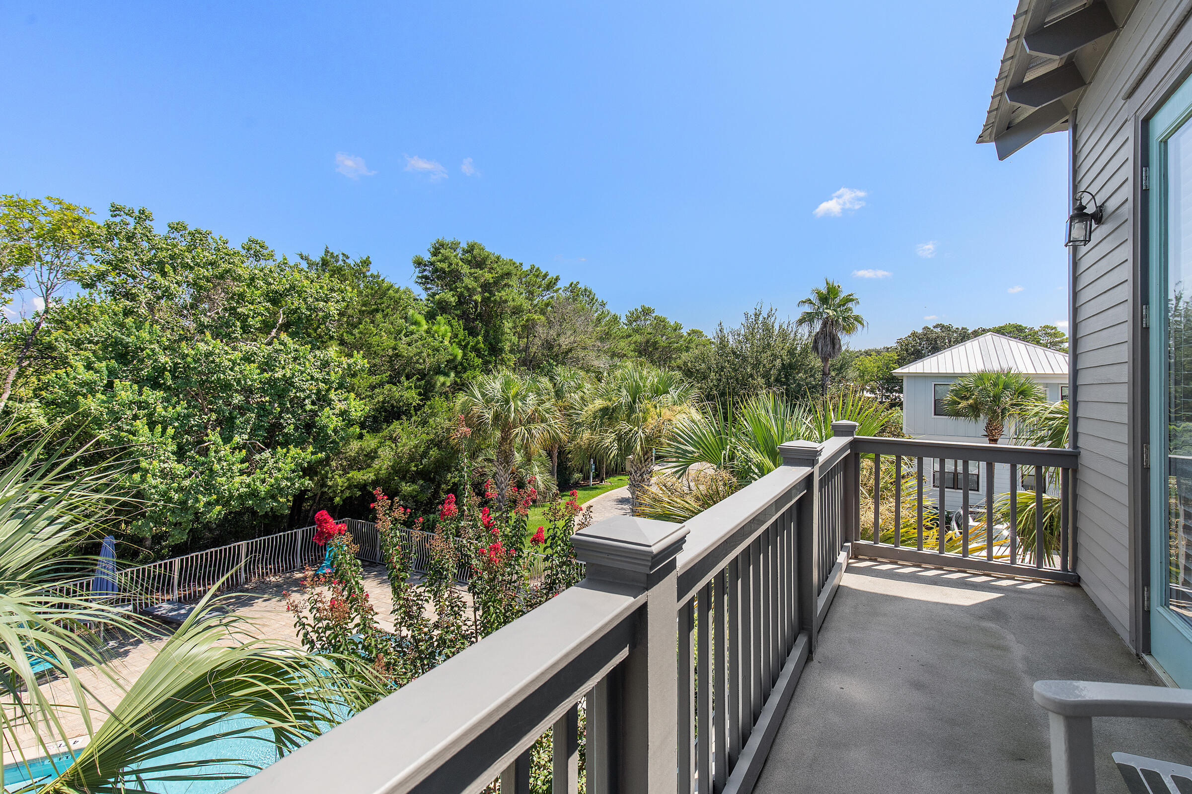 BEACH NEST - Residential