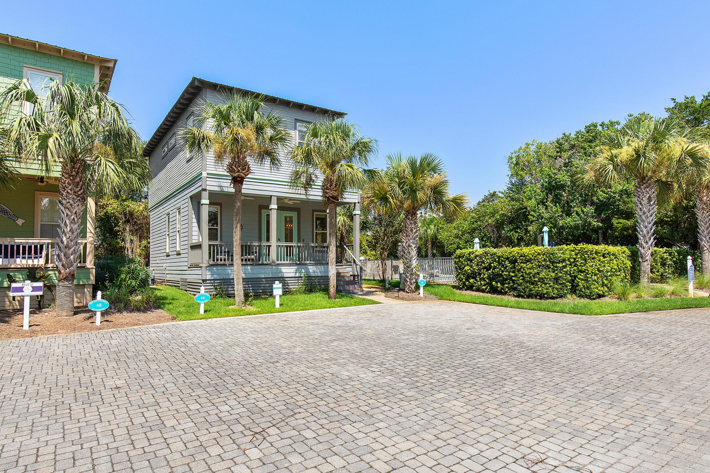 BEACH NEST - Residential