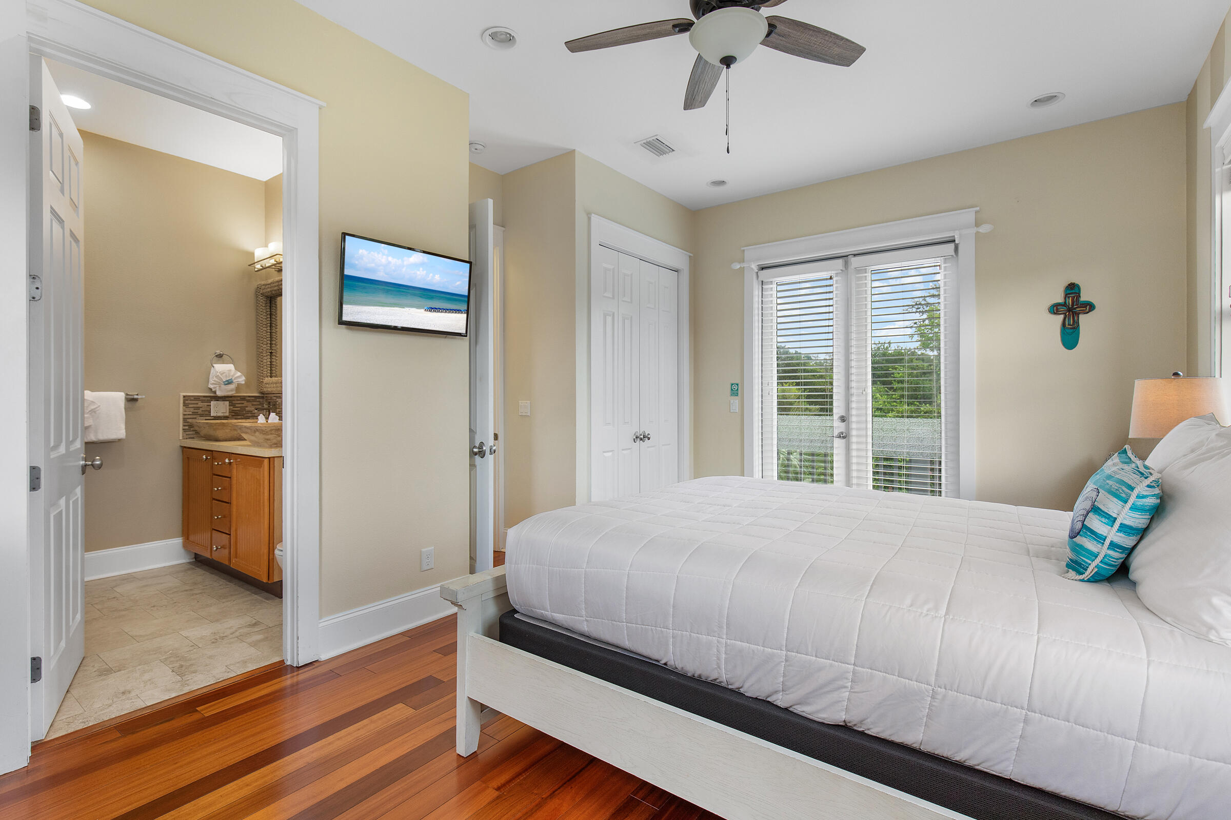 BEACH NEST - Residential