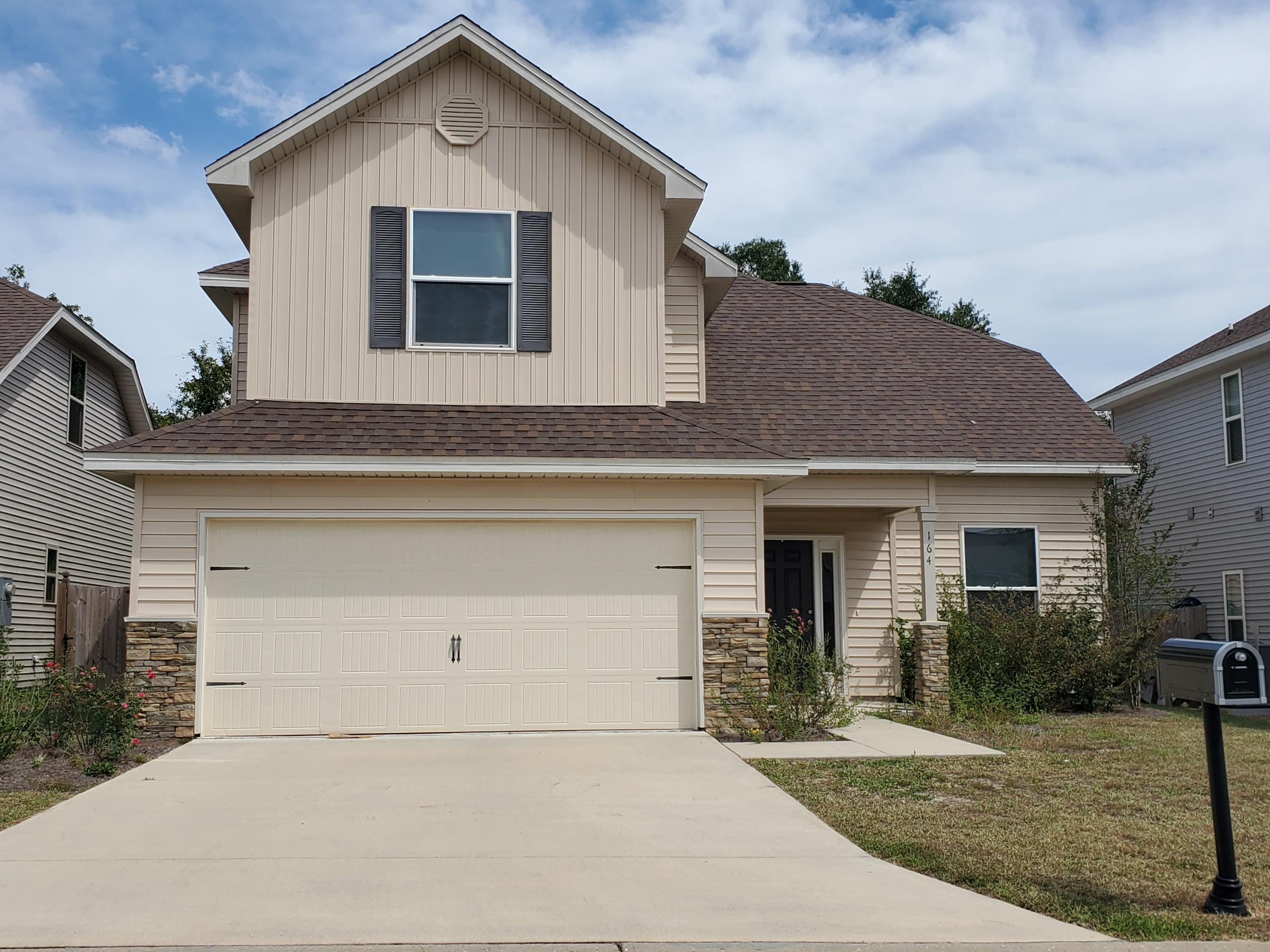 SANDY RIDGE ESTATES - Residential Lease