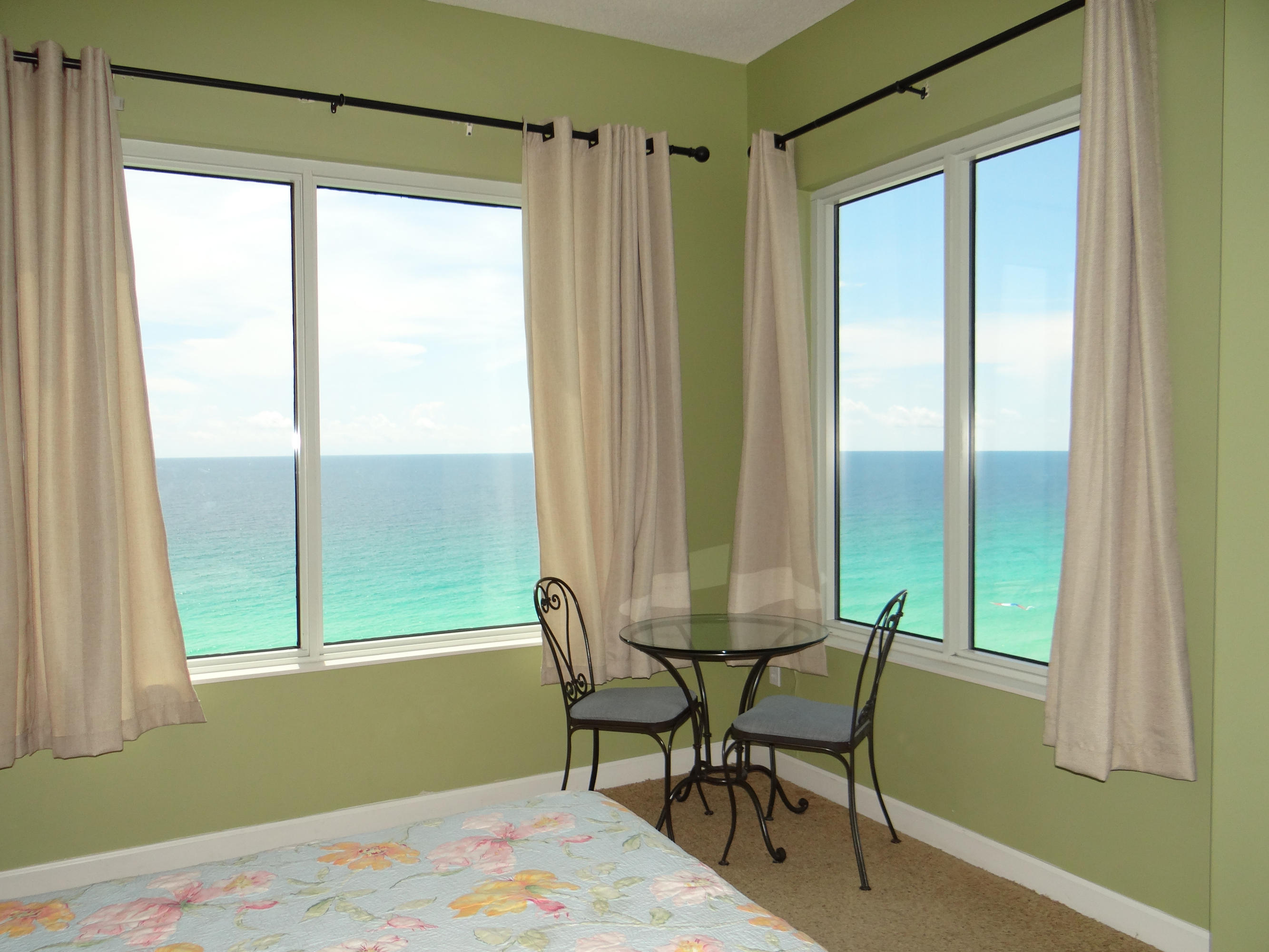 LEEWARD KEY - Residential