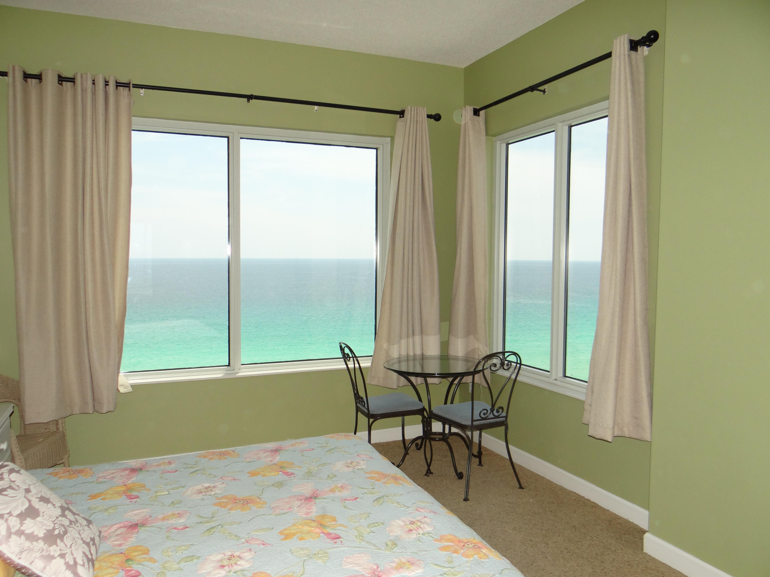 LEEWARD KEY - Residential