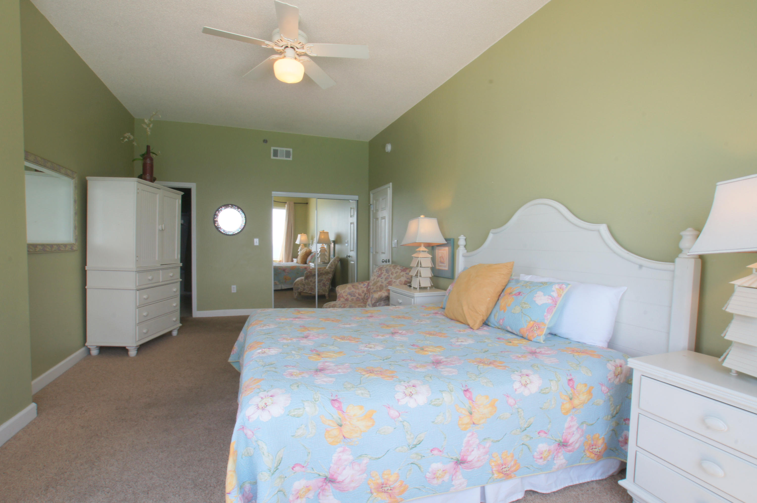 LEEWARD KEY - Residential