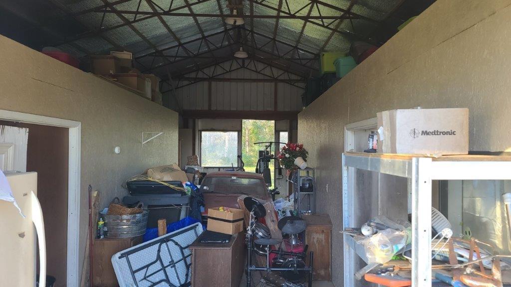 NO RECORDED SUBDIVISION - Residential