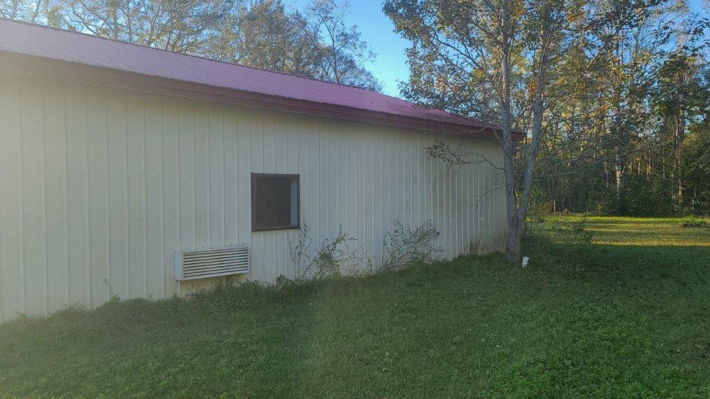 NO RECORDED SUBDIVISION - Residential