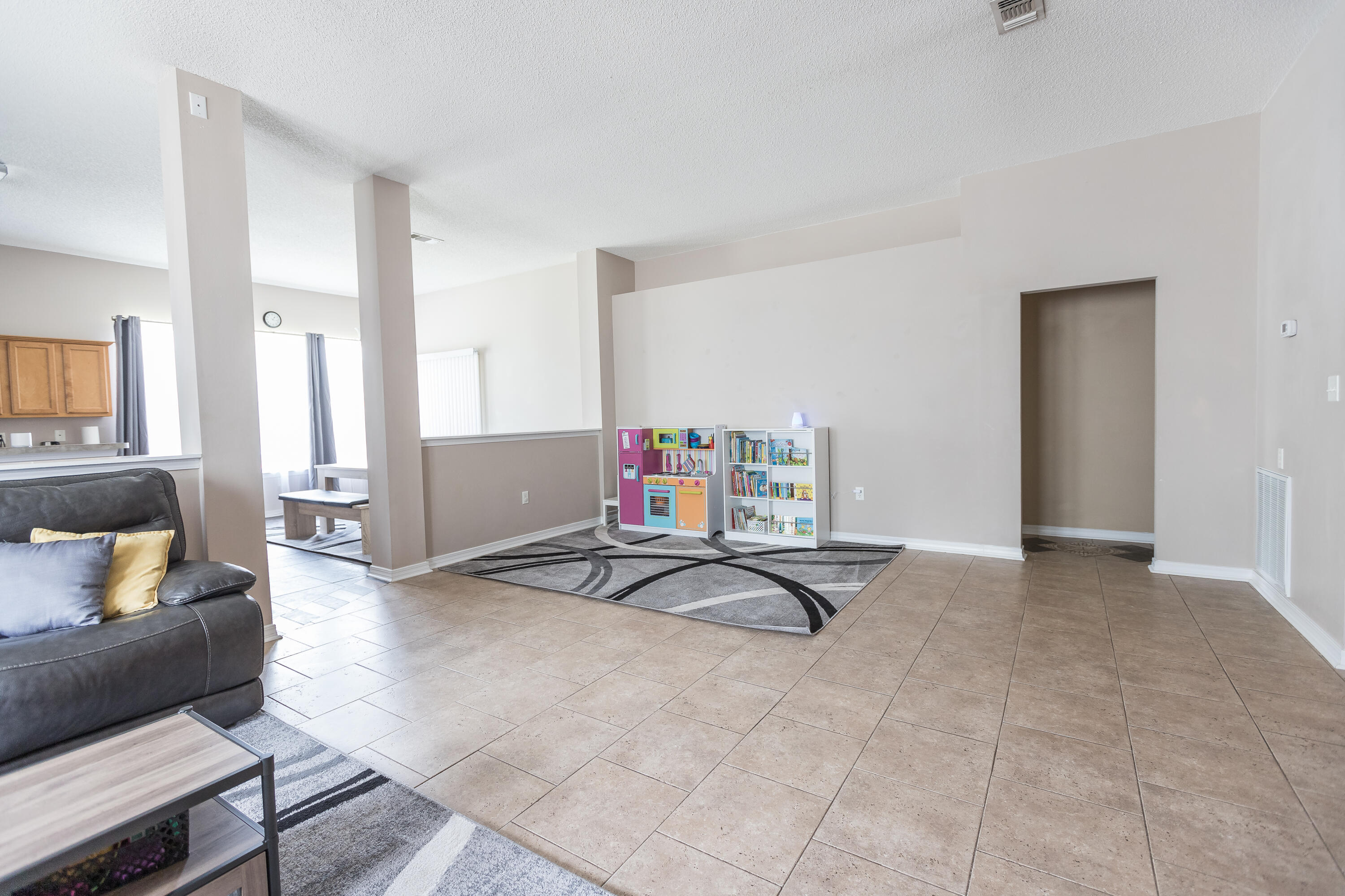 SKY RIDGE ESTATES 1ST ADD - Residential