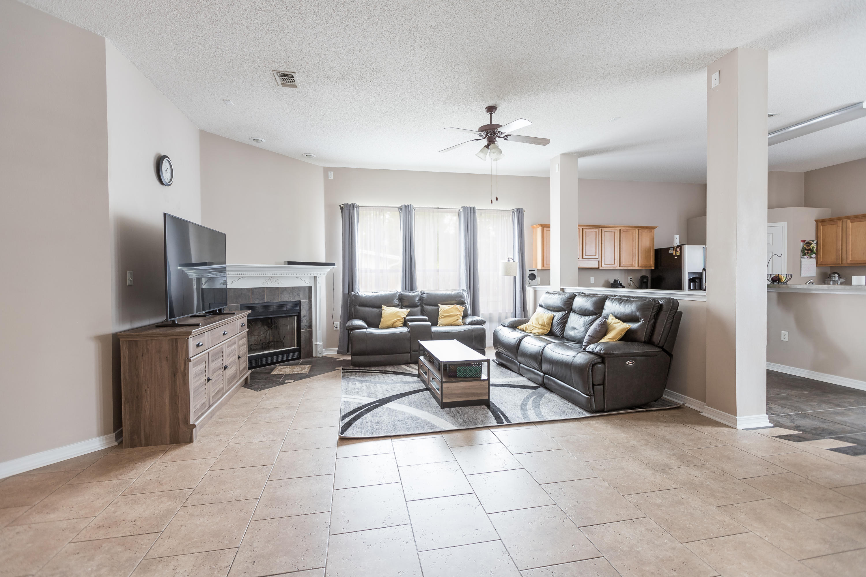 SKY RIDGE ESTATES 1ST ADD - Residential