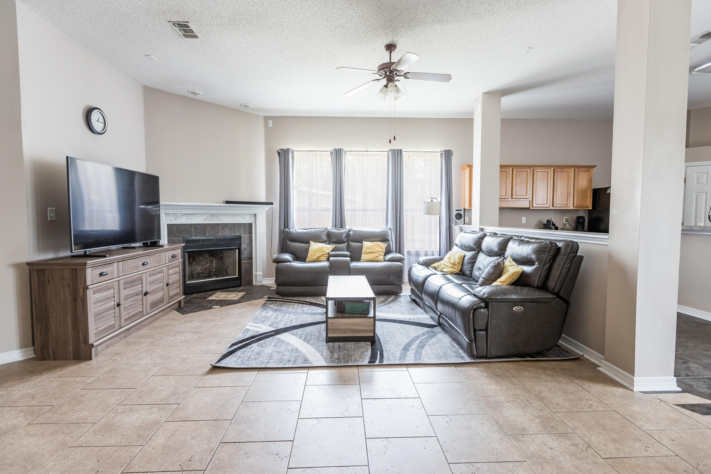 SKY RIDGE ESTATES 1ST ADD - Residential