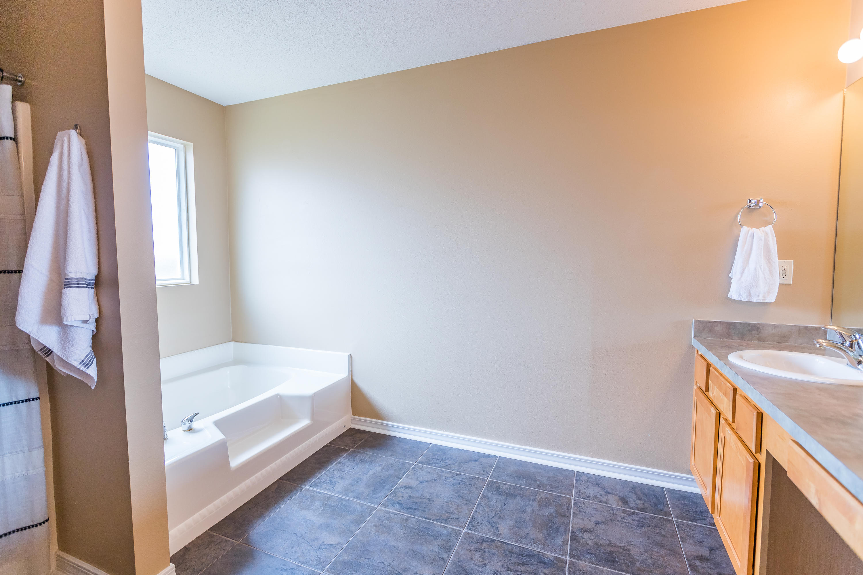 SKY RIDGE ESTATES 1ST ADD - Residential