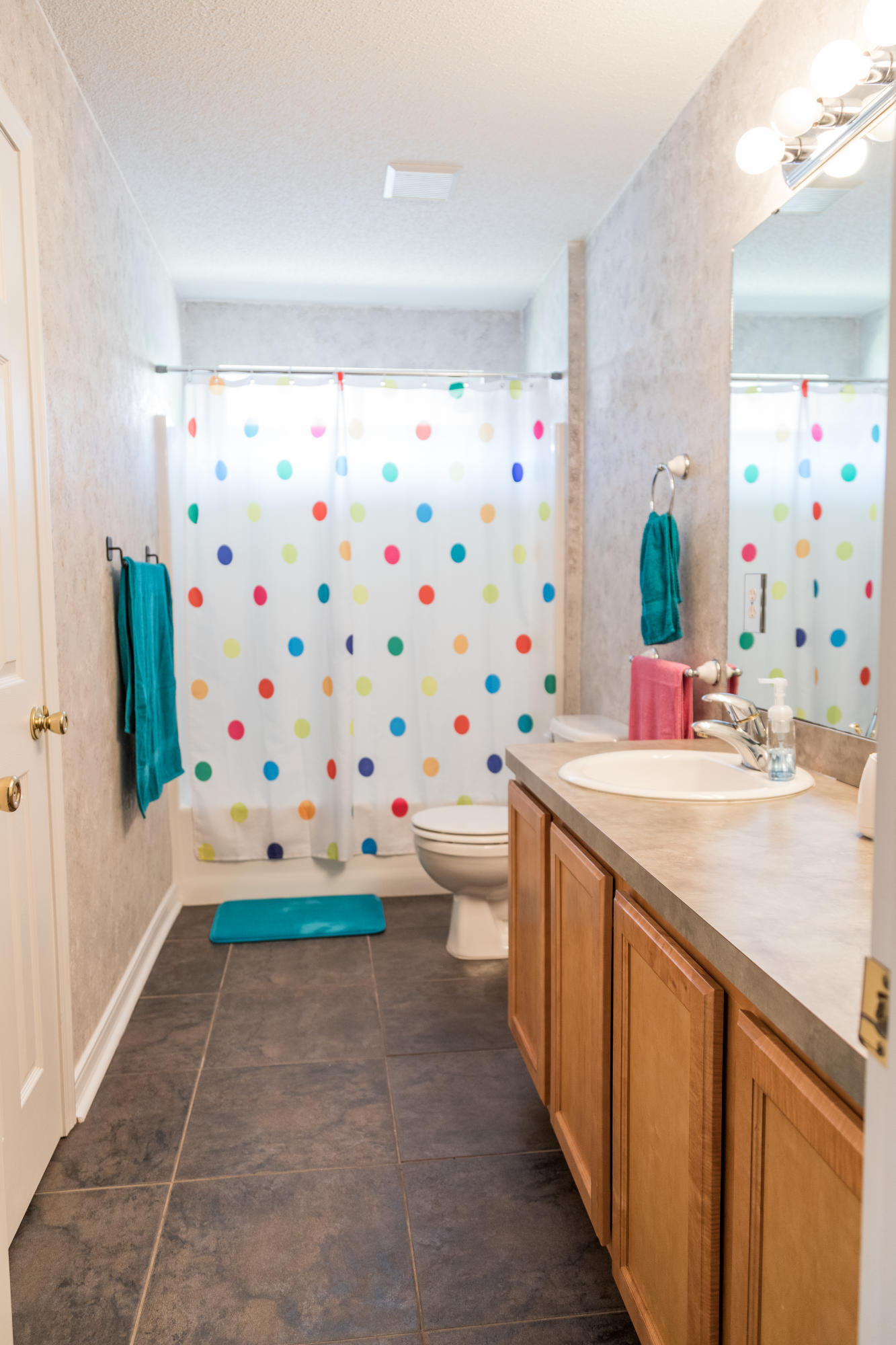 SKY RIDGE ESTATES 1ST ADD - Residential