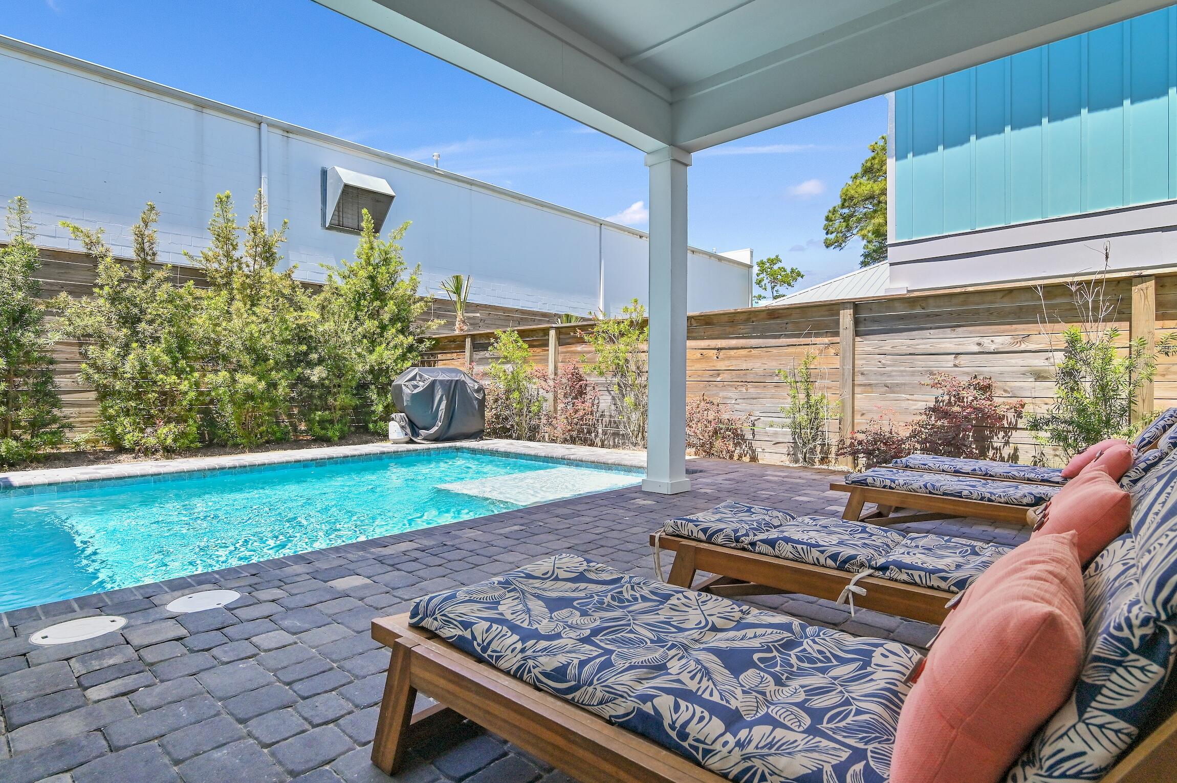 FRANGISTA BEACH 2ND ADDN - Residential