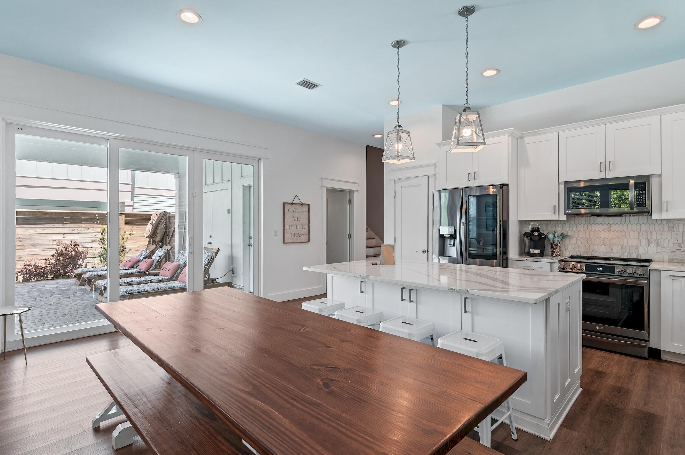 FRANGISTA BEACH 2ND ADDN - Residential